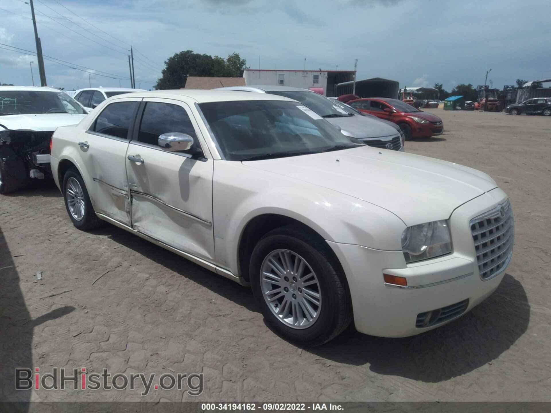 Photo 2C3CA5CV6AH315580 - CHRYSLER 300 2010