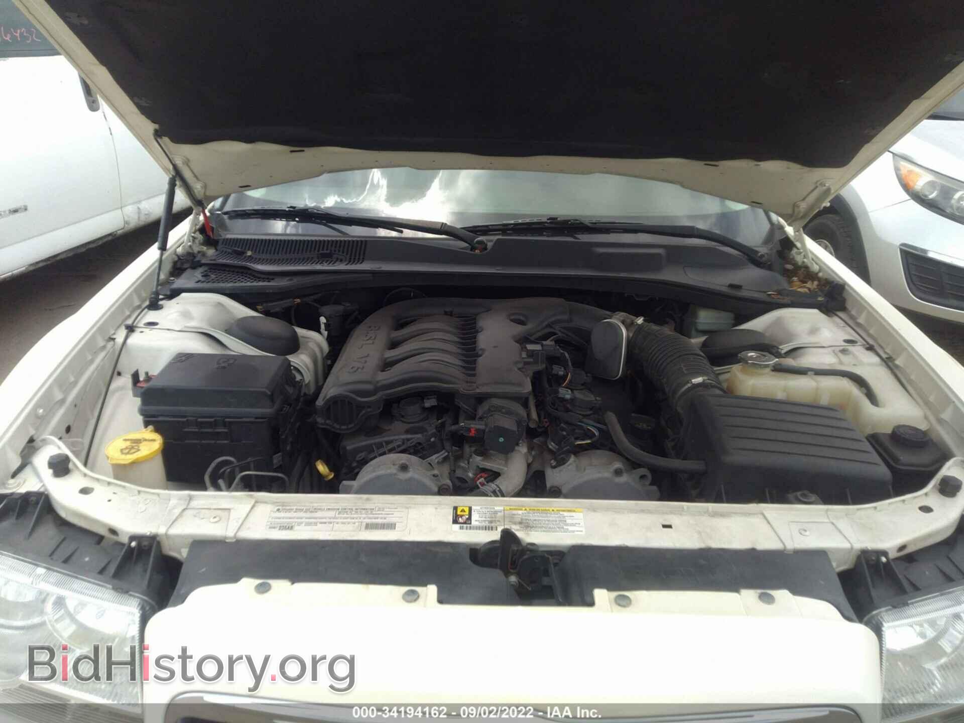 2010 CHRYSLER 300 - VIN: 2C3CA5CV6AH315580 - Фото 10
