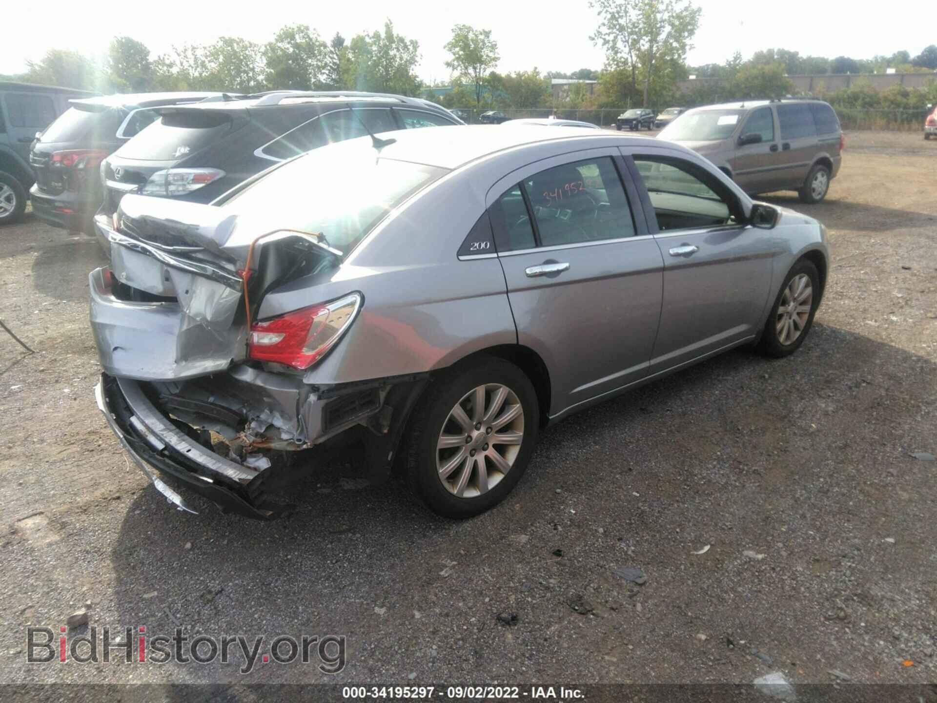 2013 CHRYSLER 200 - VIN: 1C3CCBCG2DN615302 - Photo 4