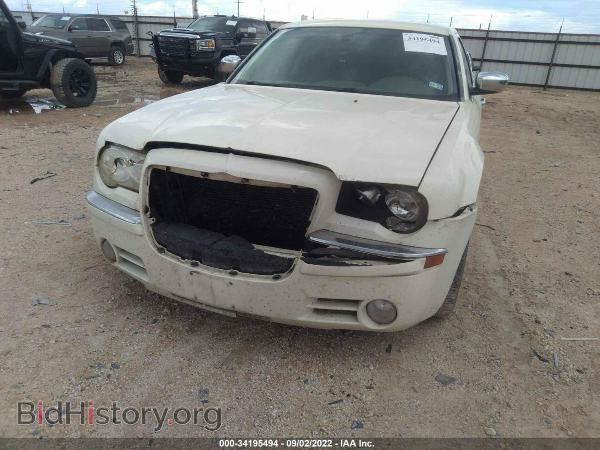 2010 CHRYSLER 300 - VIN: 2C3CA6CT3AH238929 - Фото 6