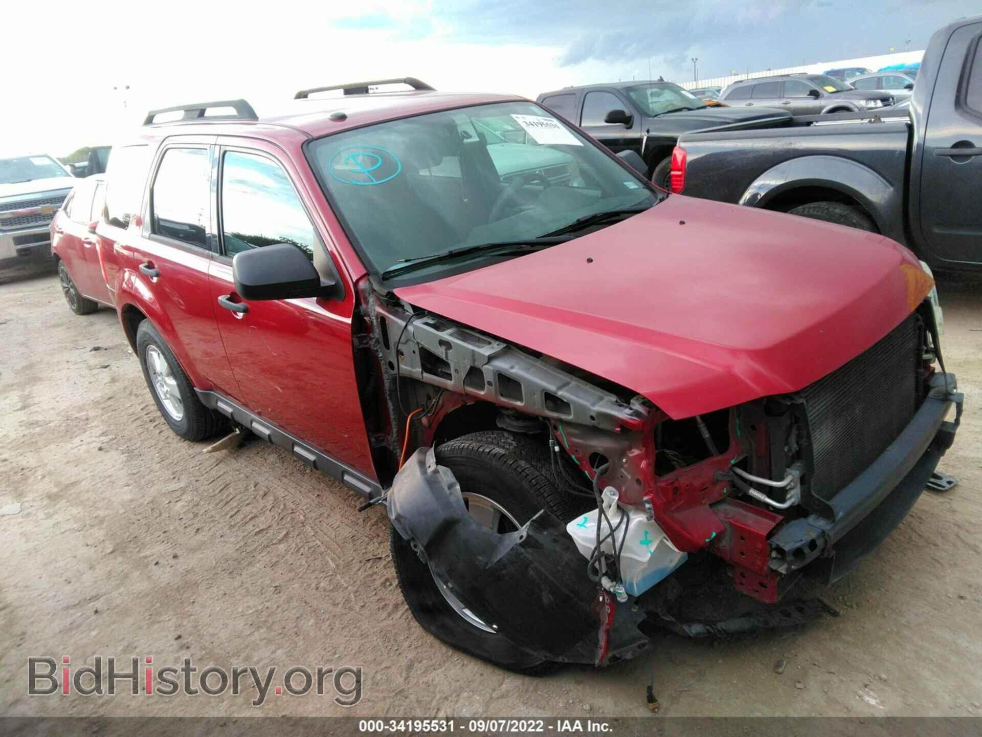 Фотография 1FMCU0D70BKC22730 - FORD ESCAPE 2011