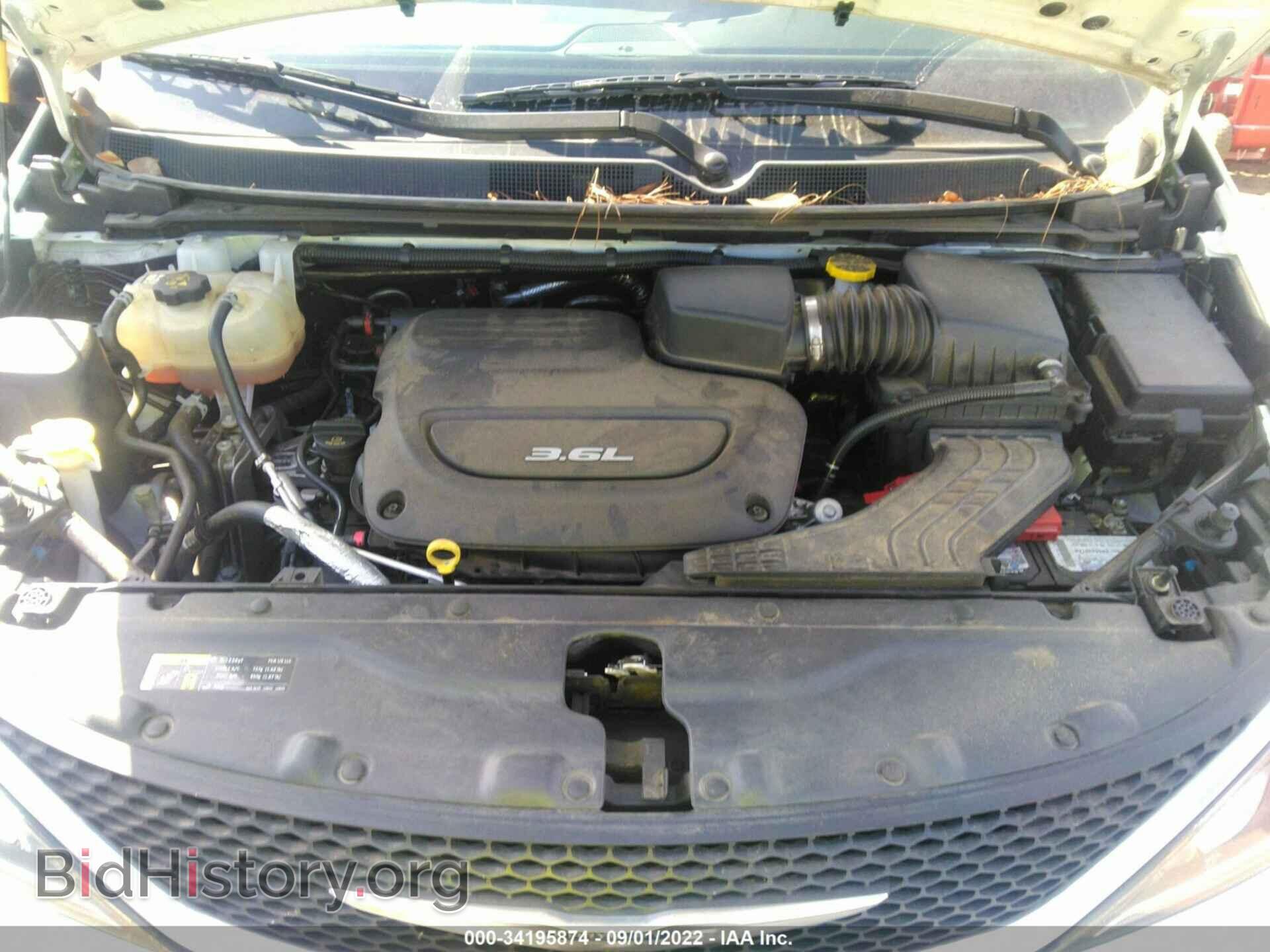 2017 CHRYSLER PACIFICA - VIN: 2C4RC1EG6HR844412 - Photo 10