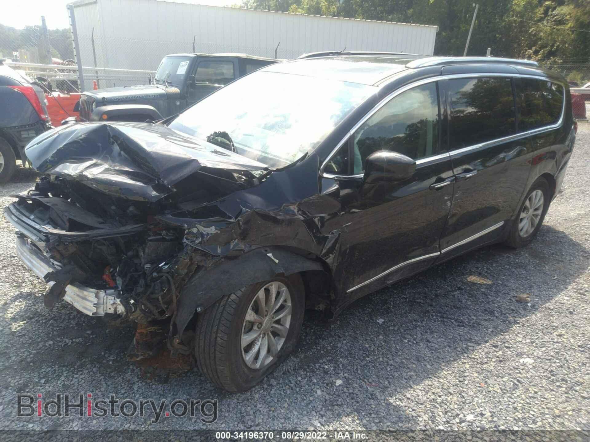 2019 CHRYSLER PACIFICA - VIN: 2C4RC1BG3KR673128 - Фото 2