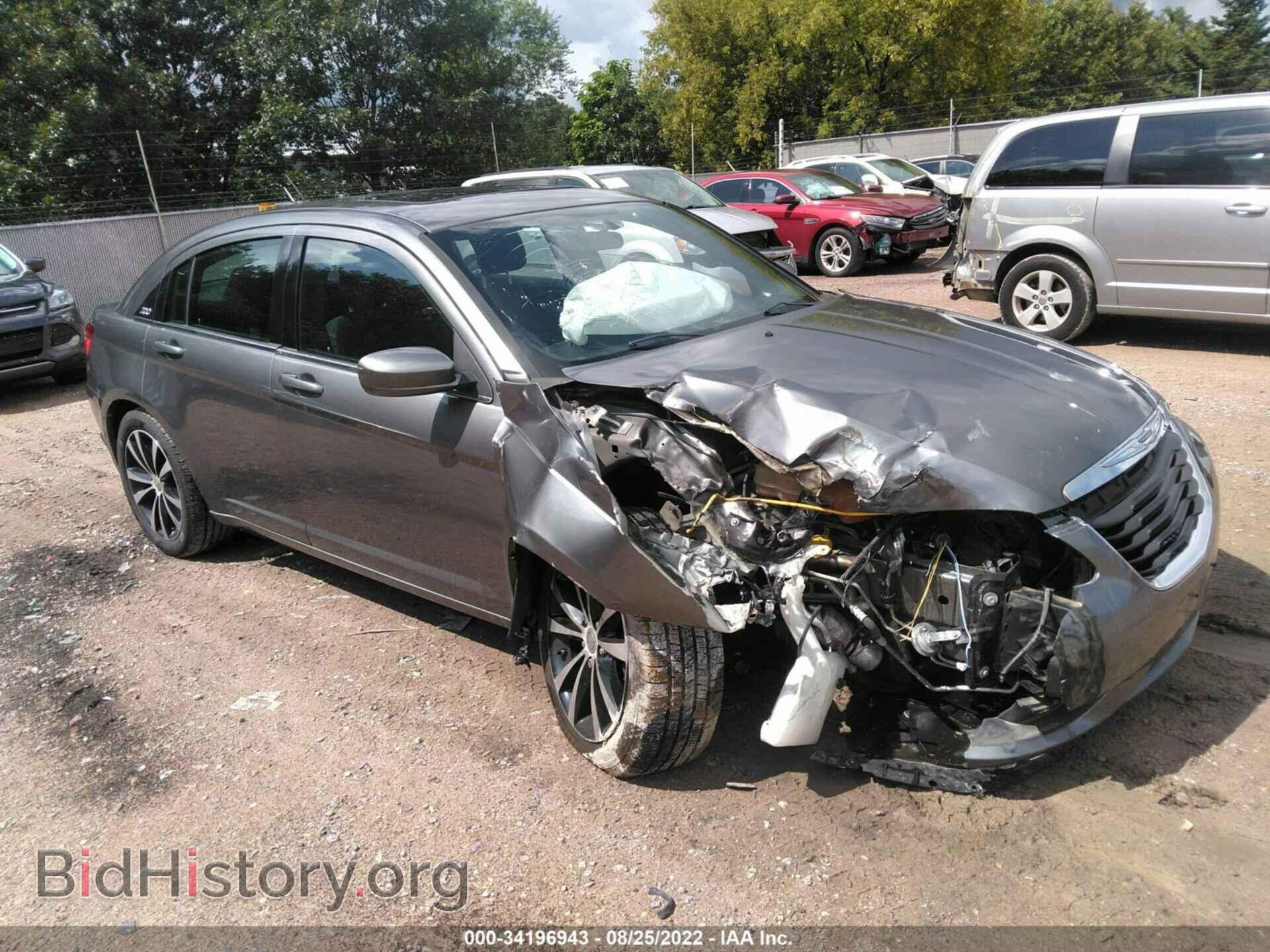 Photo 1C3CCBBG1DN745105 - CHRYSLER 200 2013