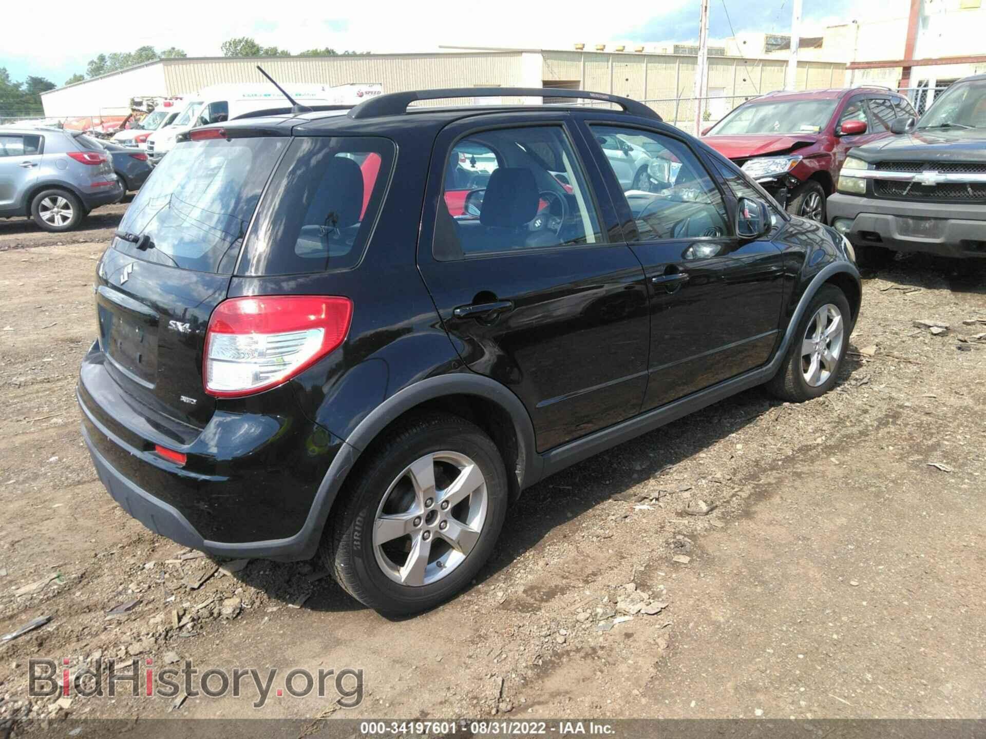 2011 SUZUKI SX4 - VIN: JS2YB5A33B6300589 - Фото 4