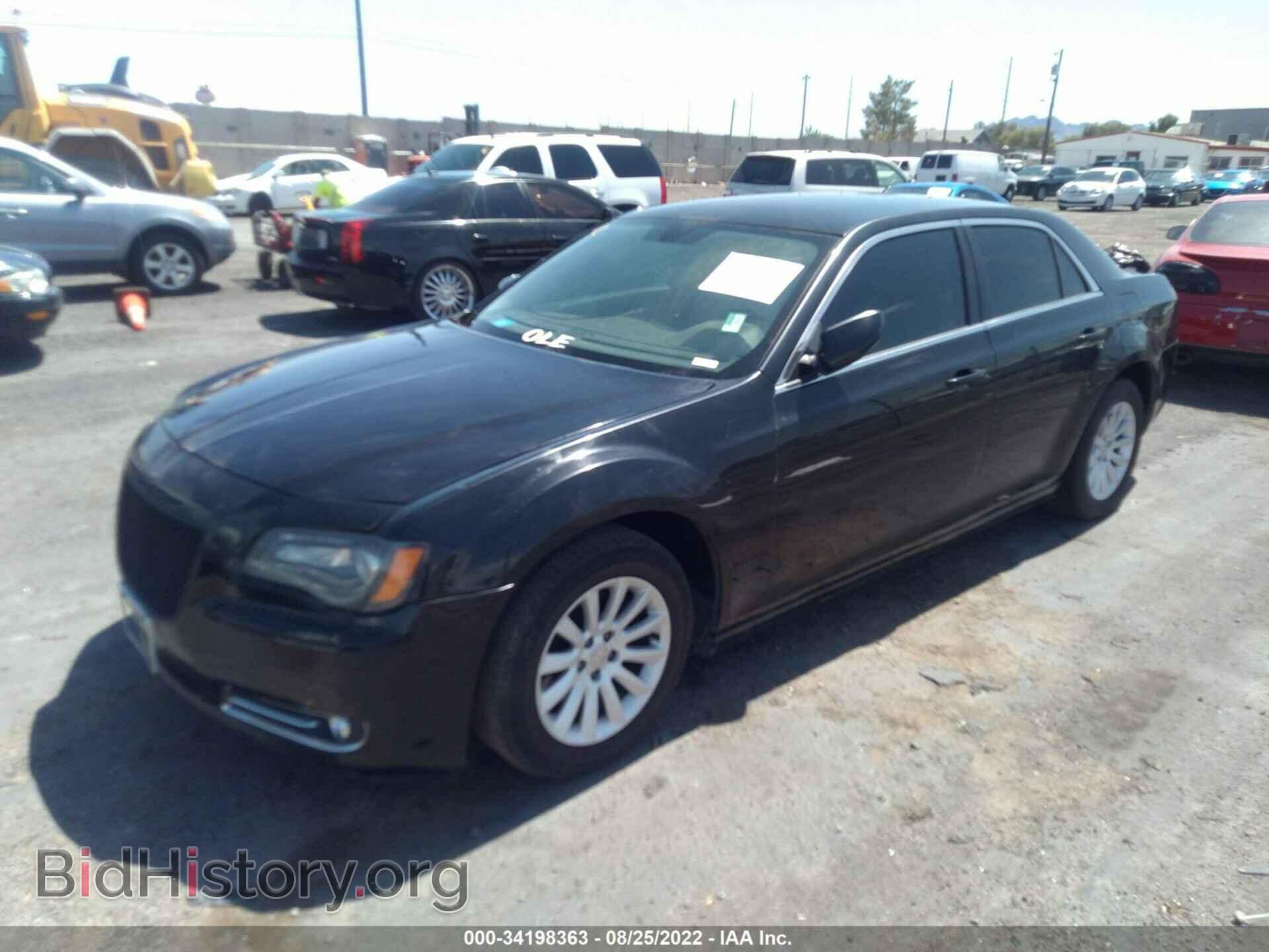 2013 CHRYSLER 300 - VIN: 2C3CCAAG8DH508521 - Photo 2