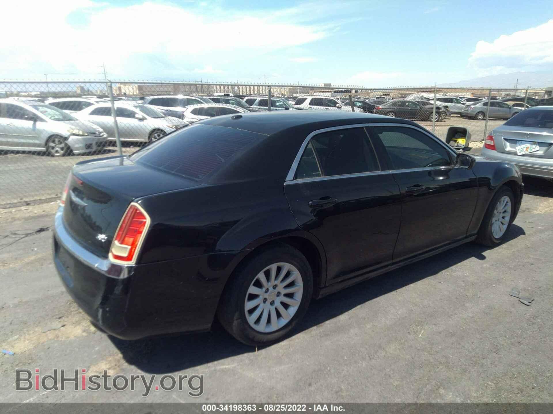 2013 CHRYSLER 300 - VIN: 2C3CCAAG8DH508521 - Photo 4
