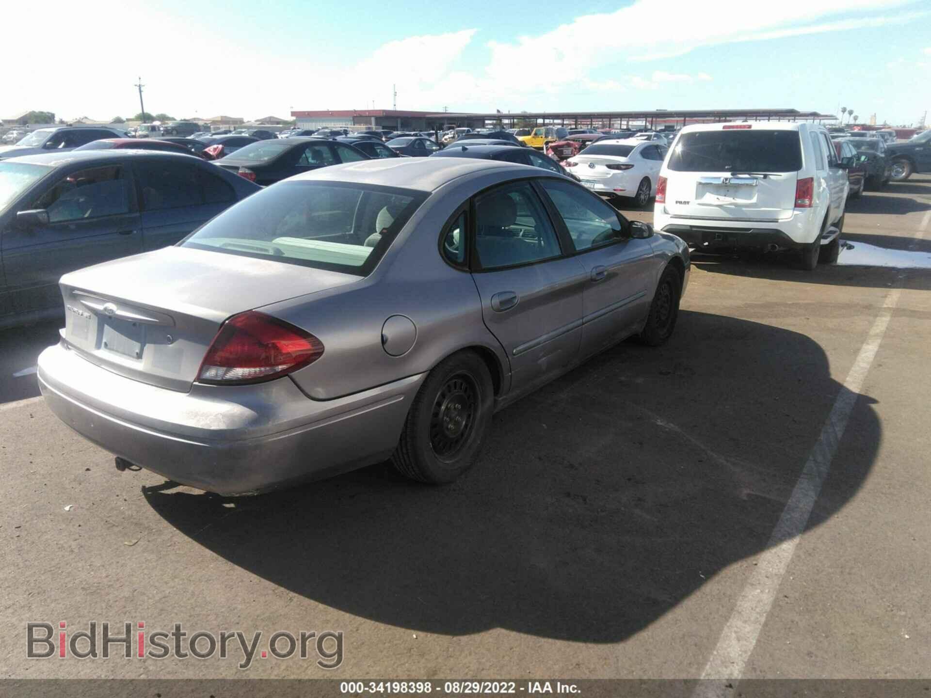 2006 FORD TAURUS - VIN: 1FAFP53U26A242282 - Фото 4