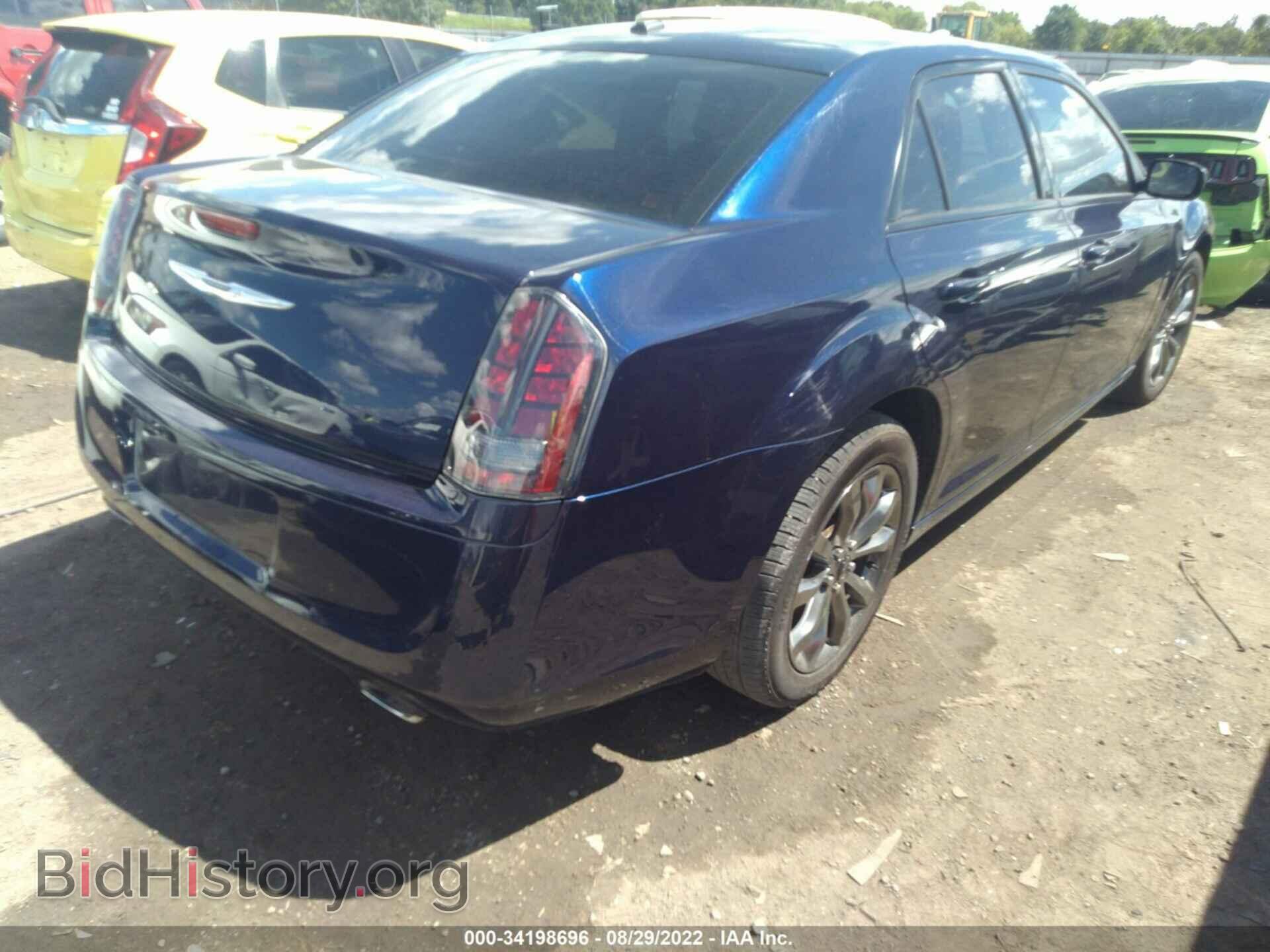 2014 CHRYSLER 300 - VIN: 2C3CCAGG0EH383961 - Фото 4