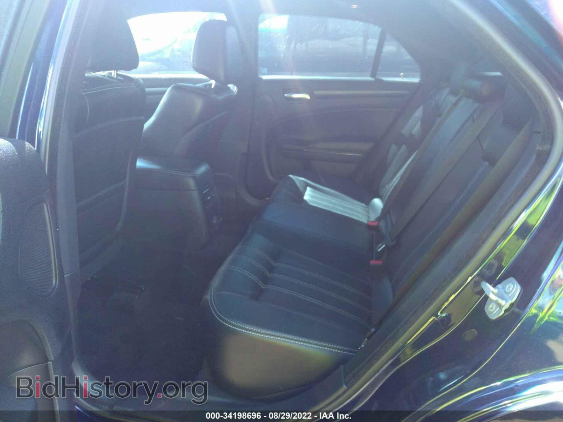 2014 CHRYSLER 300 - VIN: 2C3CCAGG0EH383961 - Фото 8