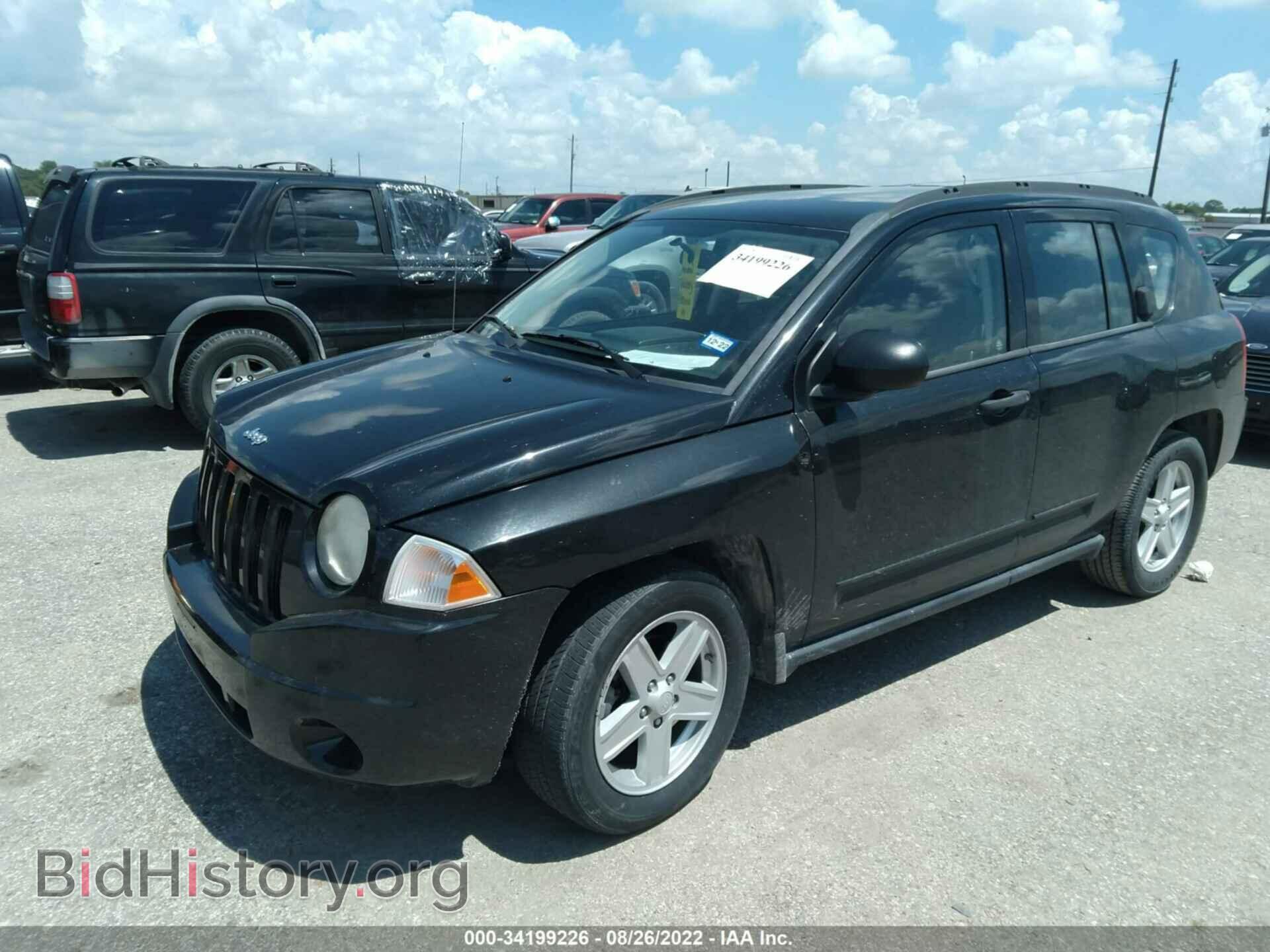 2008 JEEP COMPASS - VIN: 1J8FT47W38D745583 - Фото 2