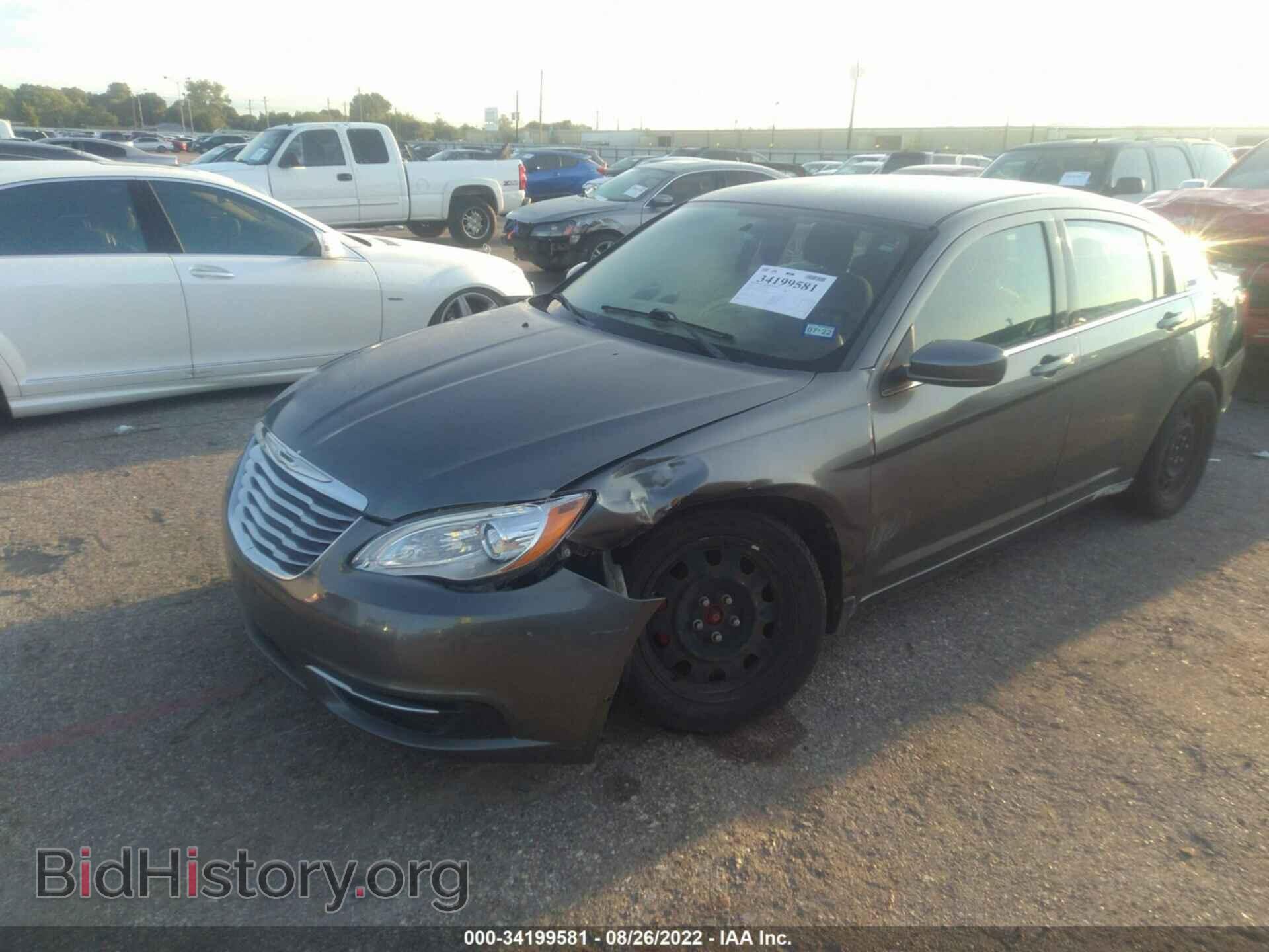 2012 CHRYSLER 200 - VIN: 1C3CCBAB1CN170802 - Фото 2