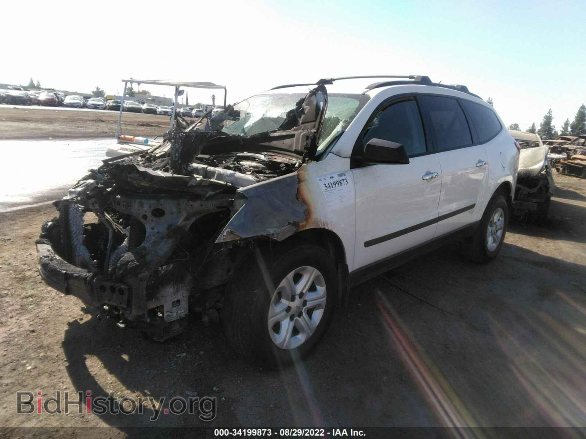 2012 CHEVROLET TRAVERSE - VIN: 1GNKVFED3CJ239508 - Фото 2