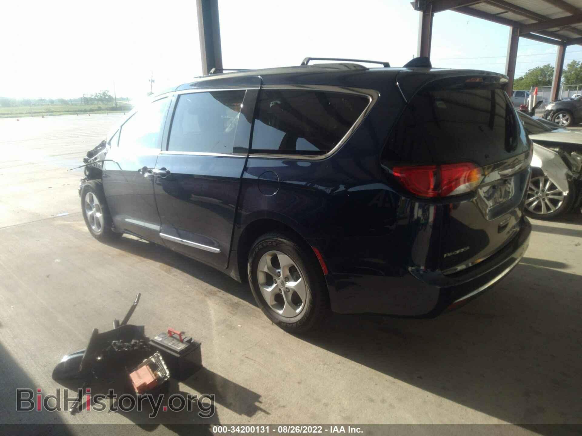 2017 CHRYSLER PACIFICA - VIN: 2C4RC1EG4HR572605 - Фото 3