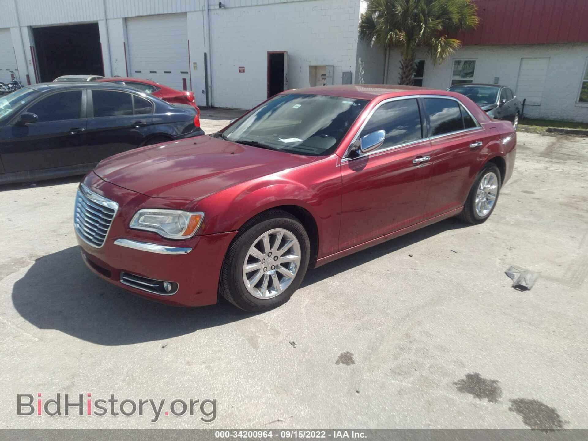 2014 CHRYSLER 300 - VIN: 2C3CCAET5EH109087 - Фото 2