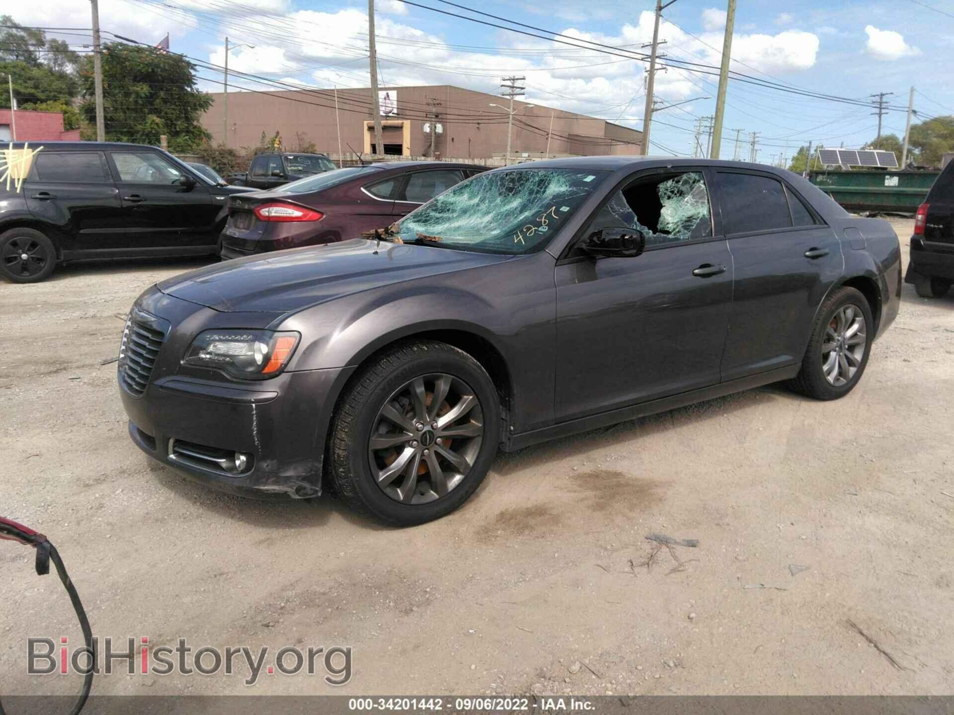 2014 CHRYSLER 300 - VIN: 2C3CCAGG6EH384287 - Фото 2