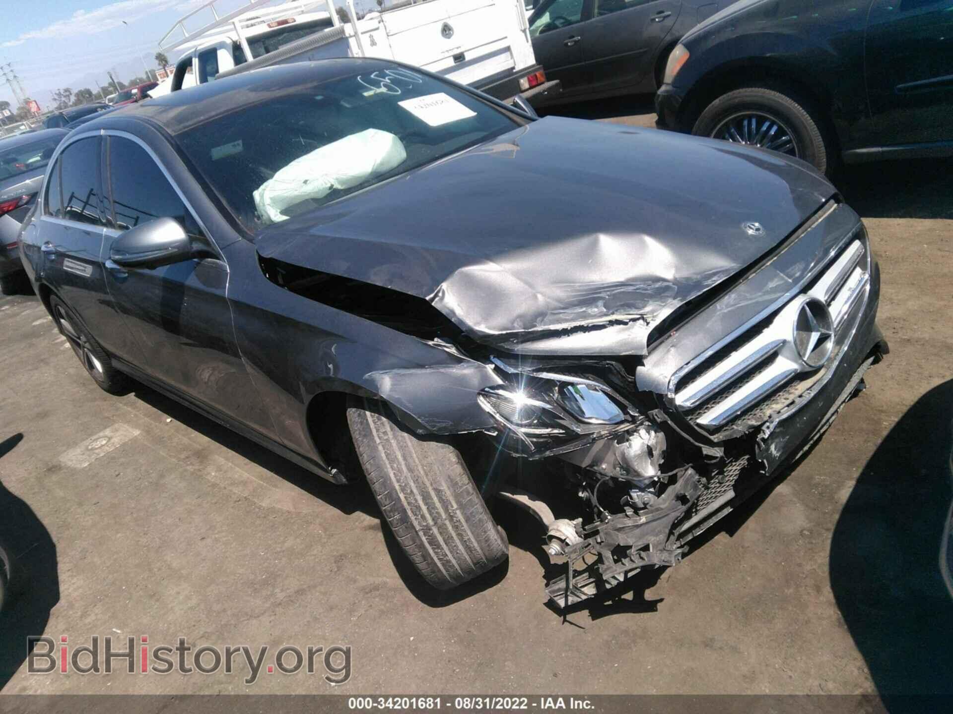 Photo WDDZF4JB1HA286501 - MERCEDES-BENZ E-CLASS 2017