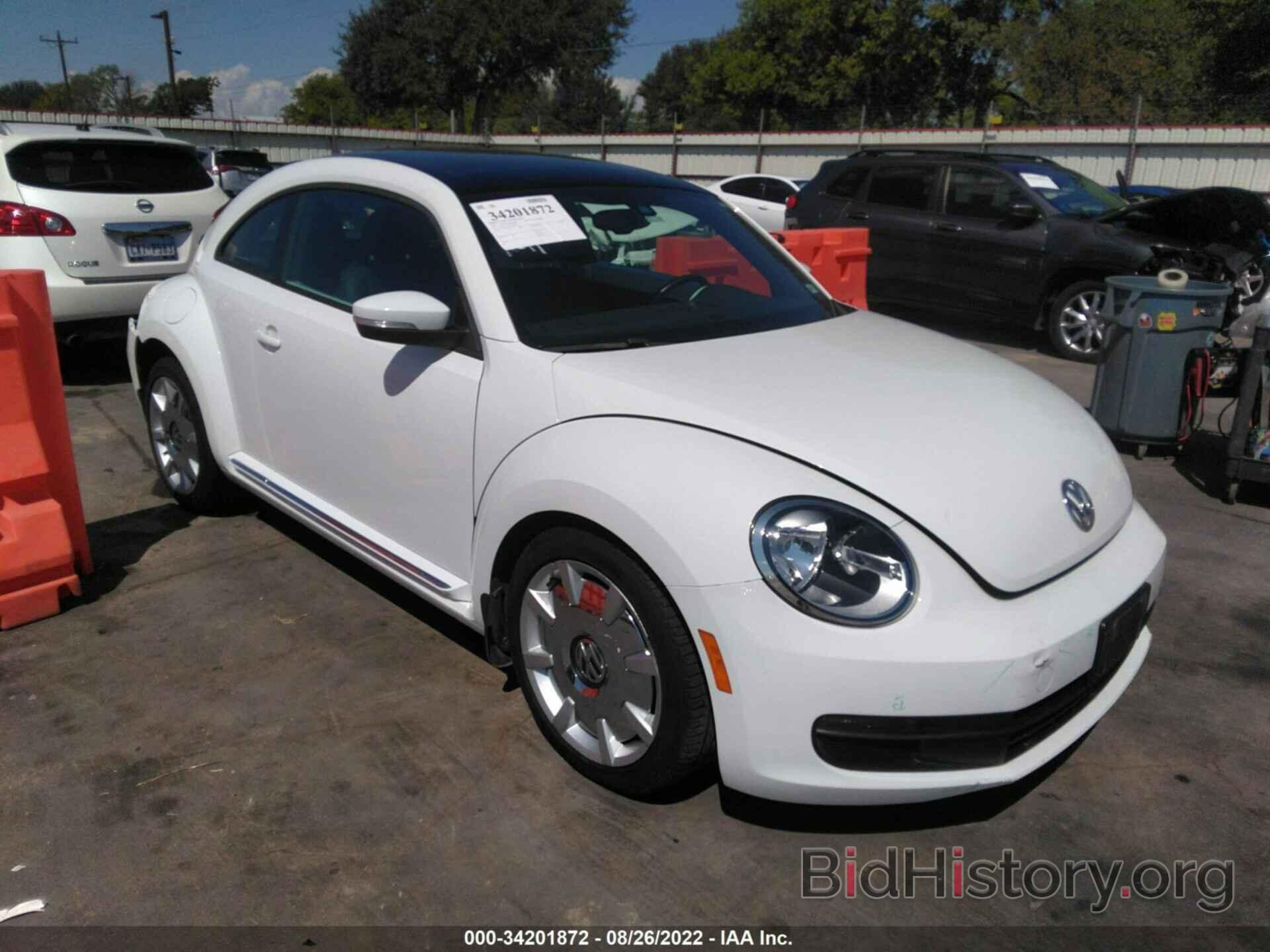 Photo 3VWJ17AT1GM606933 - VOLKSWAGEN BEETLE COUPE 2016