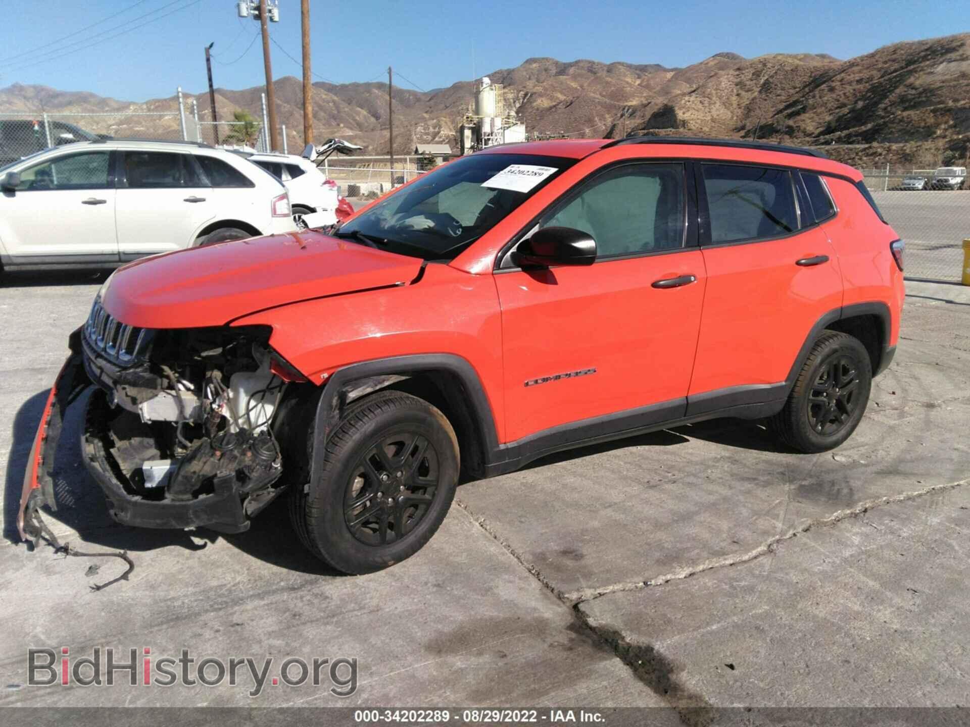 2017 JEEP COMPASS - VIN: 3C4NJDAB0HT666977 - Фото 2