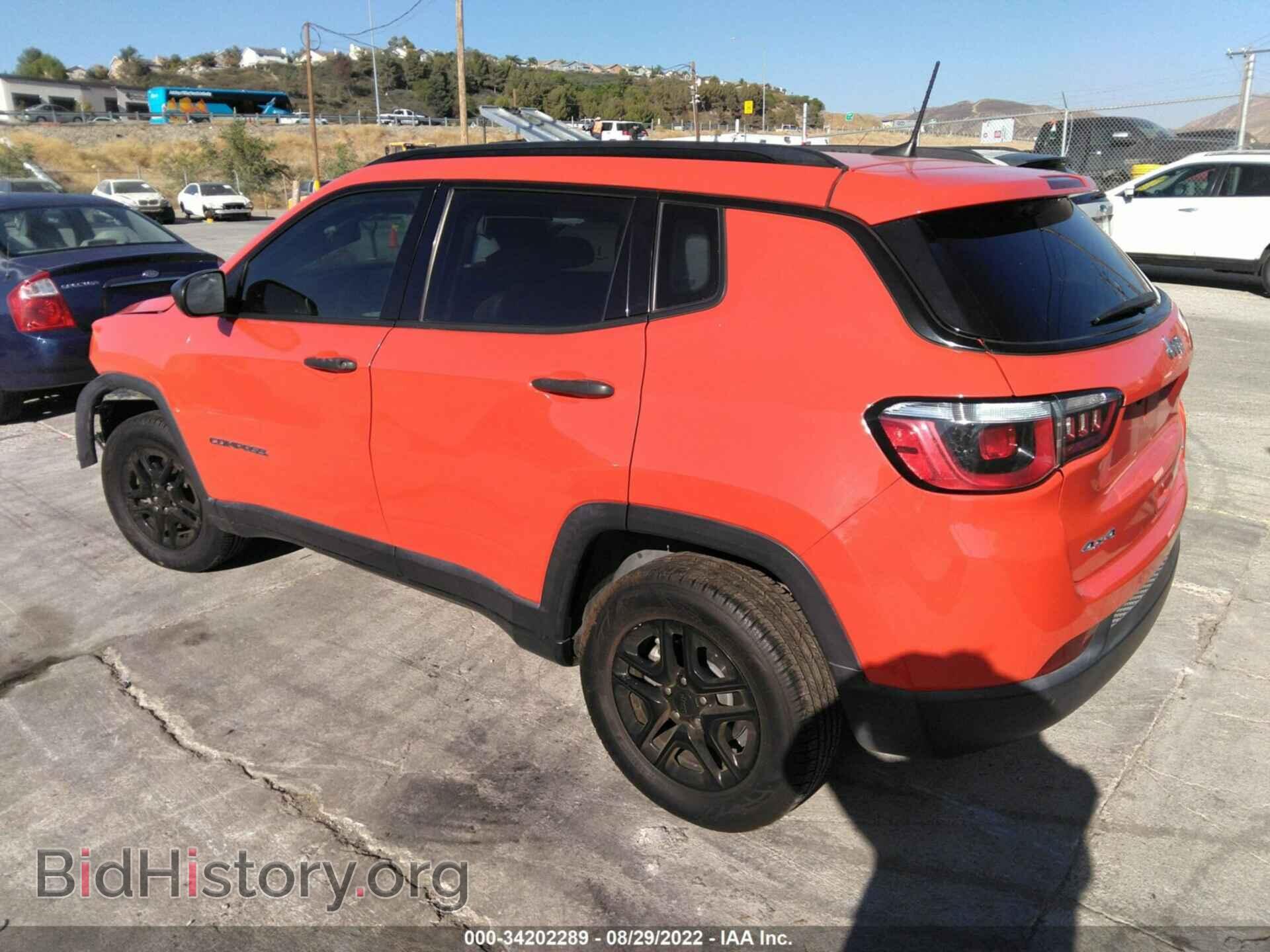 2017 JEEP COMPASS - VIN: 3C4NJDAB0HT666977 - Фото 3