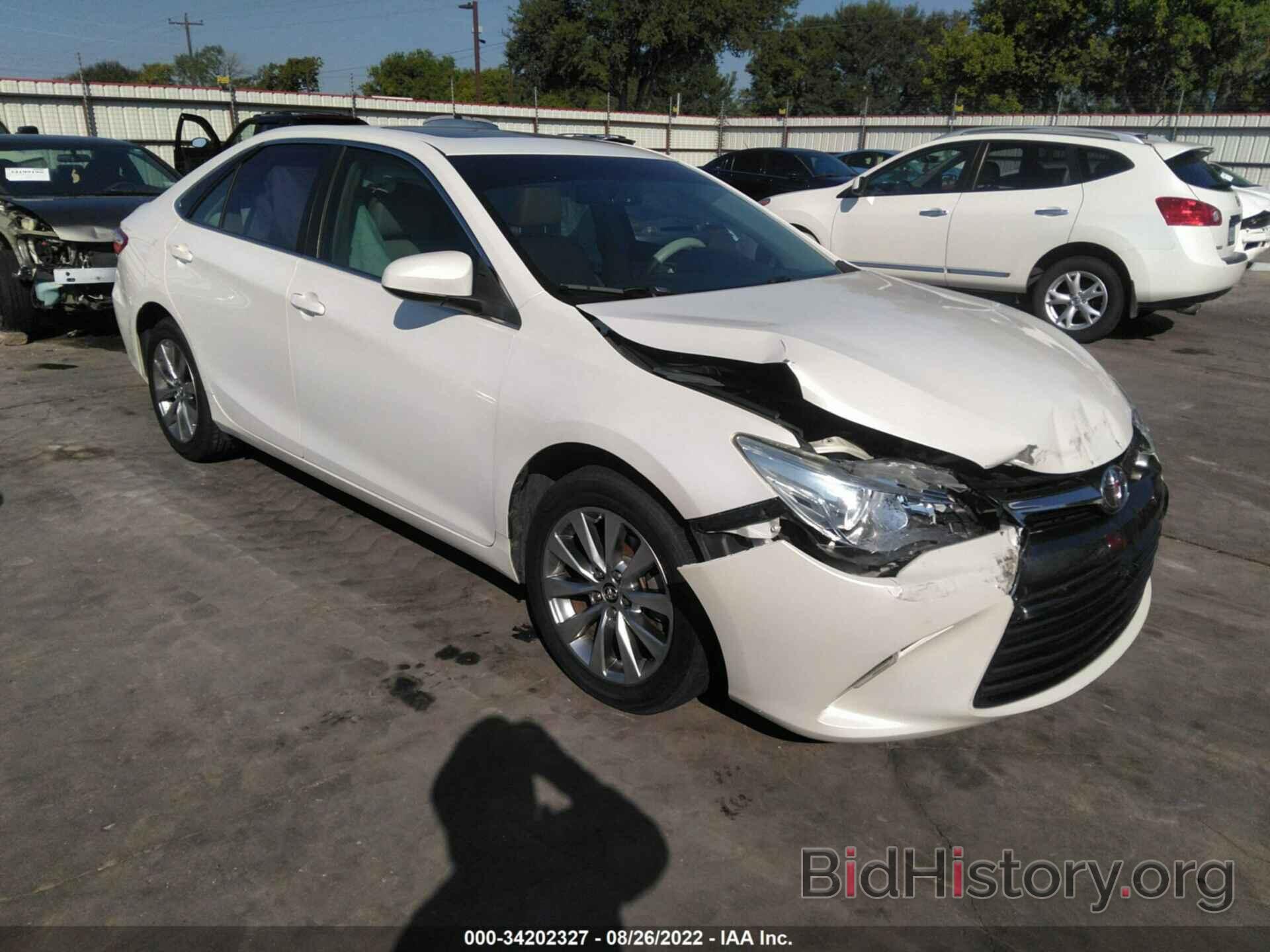 Photo 4T1BF1FK2FU952095 - TOYOTA CAMRY 2015