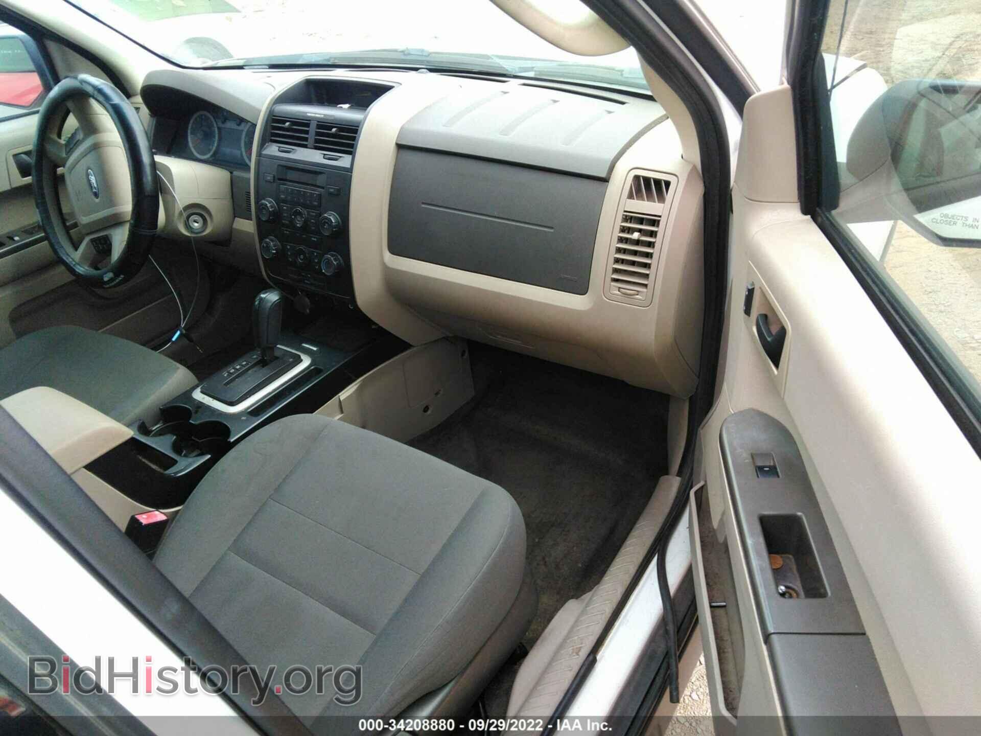 2011 FORD ESCAPE - VIN: 1FMCU0C78BKB04068 - Фото 5