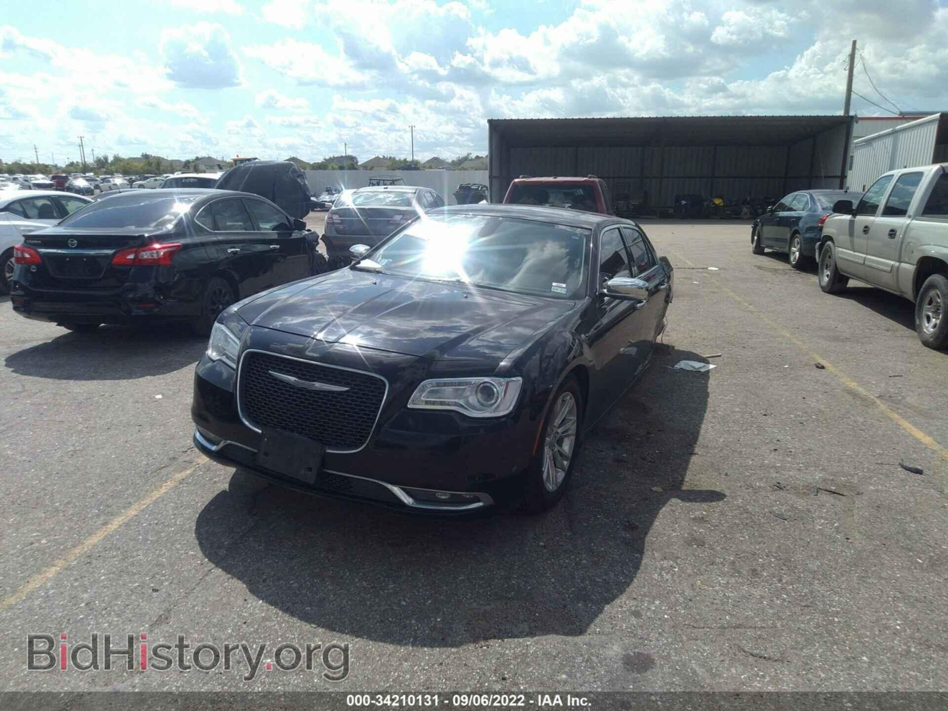 2016 CHRYSLER 300 - VIN: 2C3CCAEG8GH181701 - Фото 2