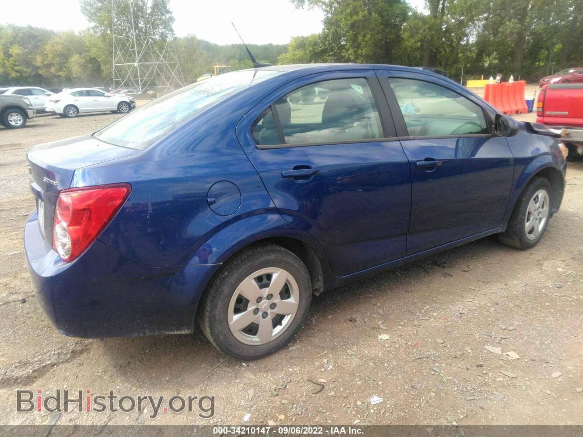 2013 CHEVROLET SONIC - VIN: 1G1JA5SH8D4216915 - Фото 4