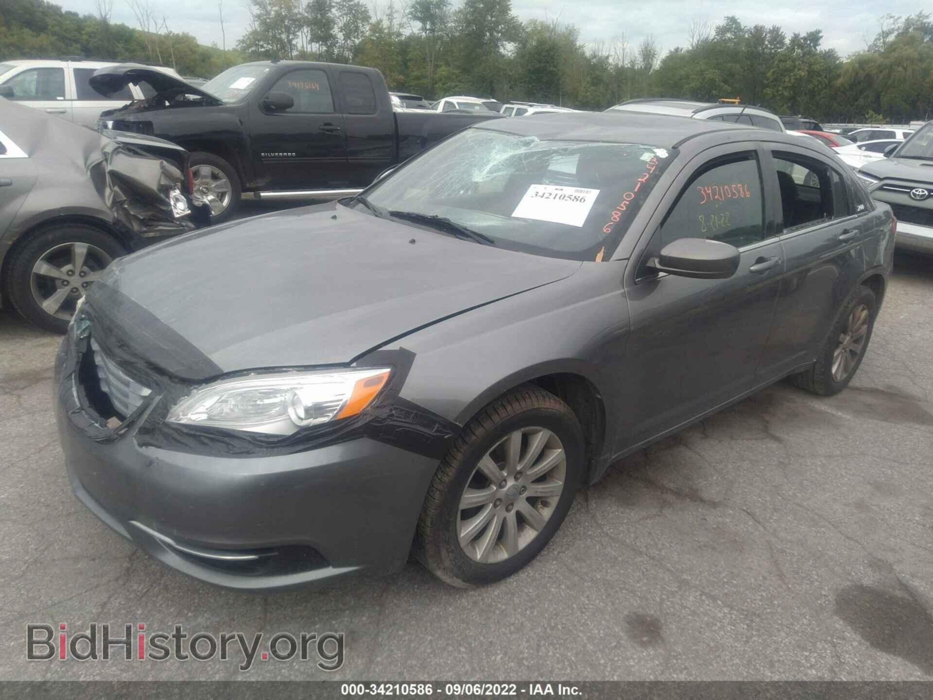 2013 CHRYSLER 200 - VIN: 1C3CCBBB6DN701489 - Photo 2