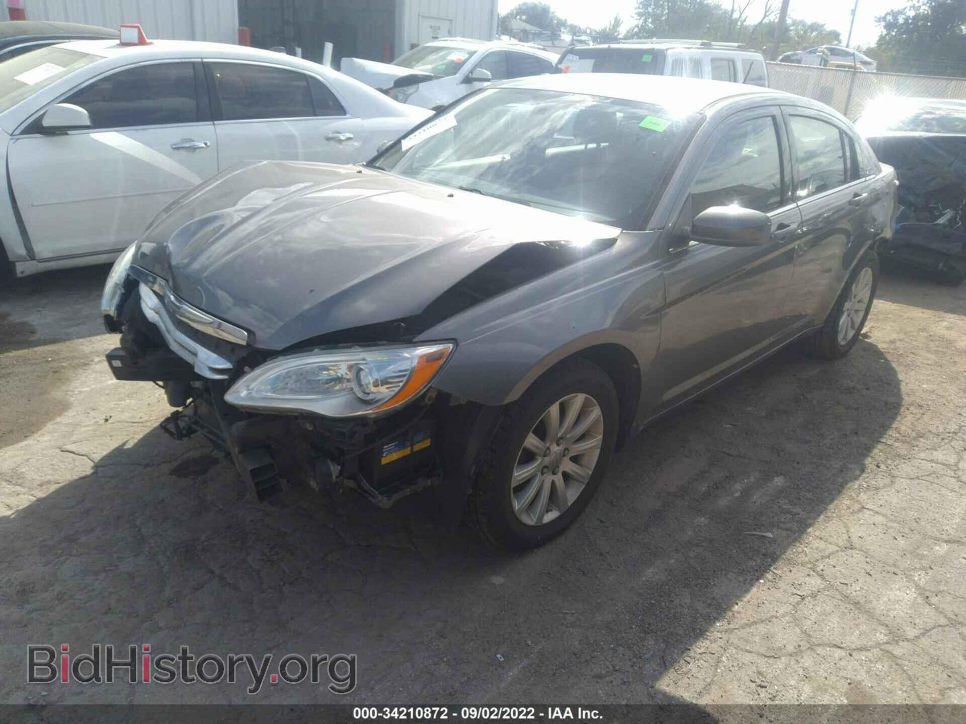 2013 CHRYSLER 200 - VIN: 1C3CCBBB7DN679311 - Фото 2