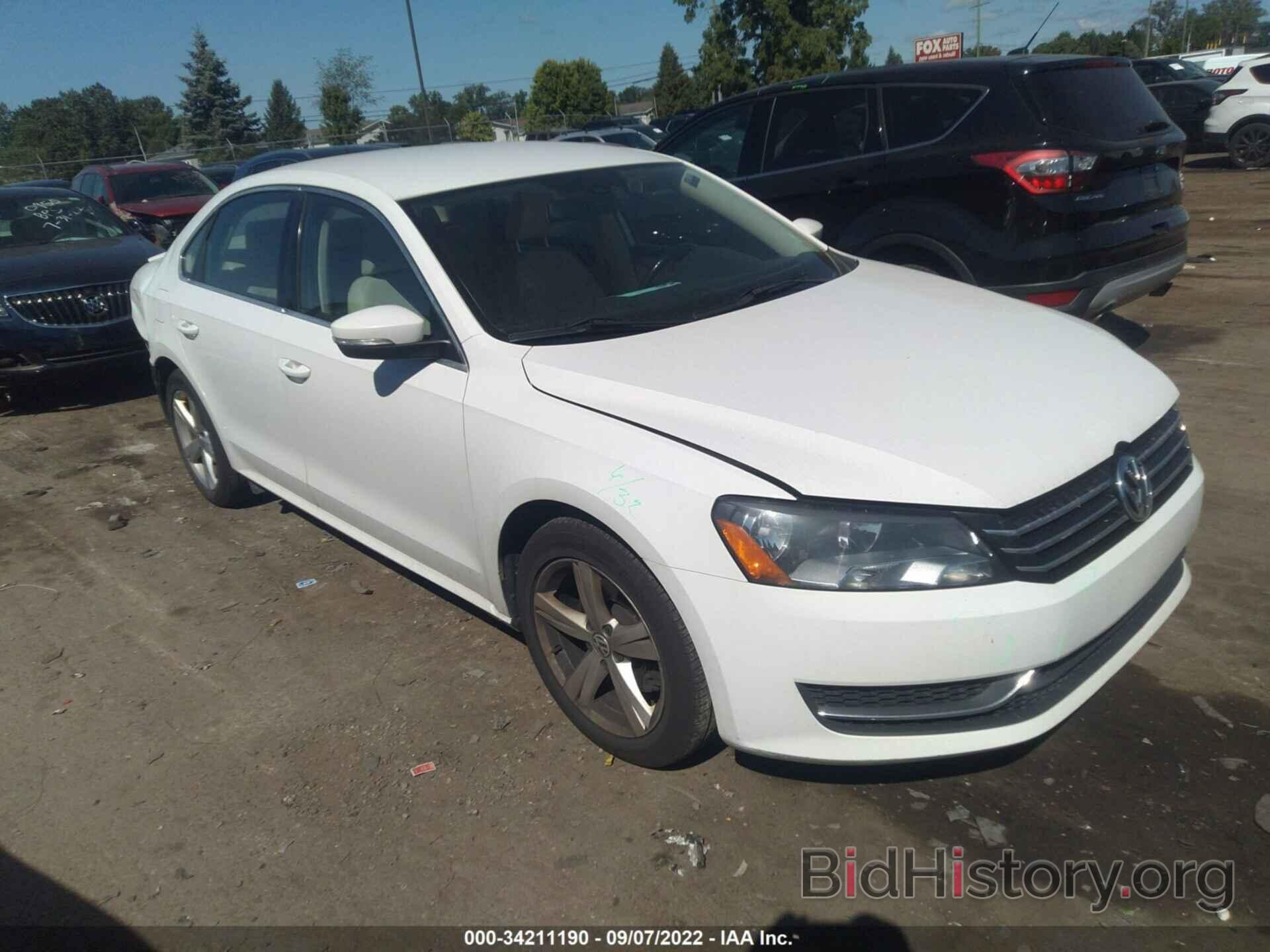 Photo 1VWBH7A30DC107330 - VOLKSWAGEN PASSAT 2013