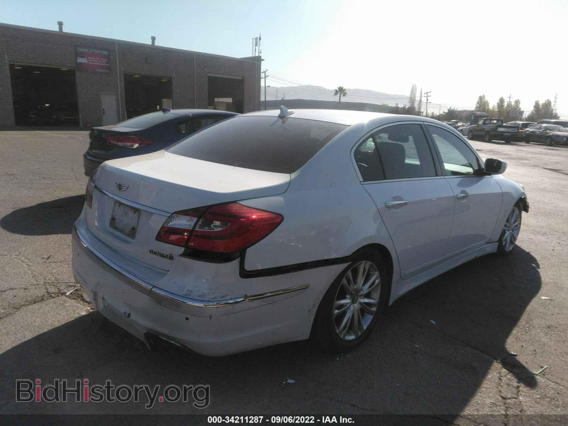 2012 HYUNDAI GENESIS - VIN: KMHGC4DD4CU171966 - Фото 4