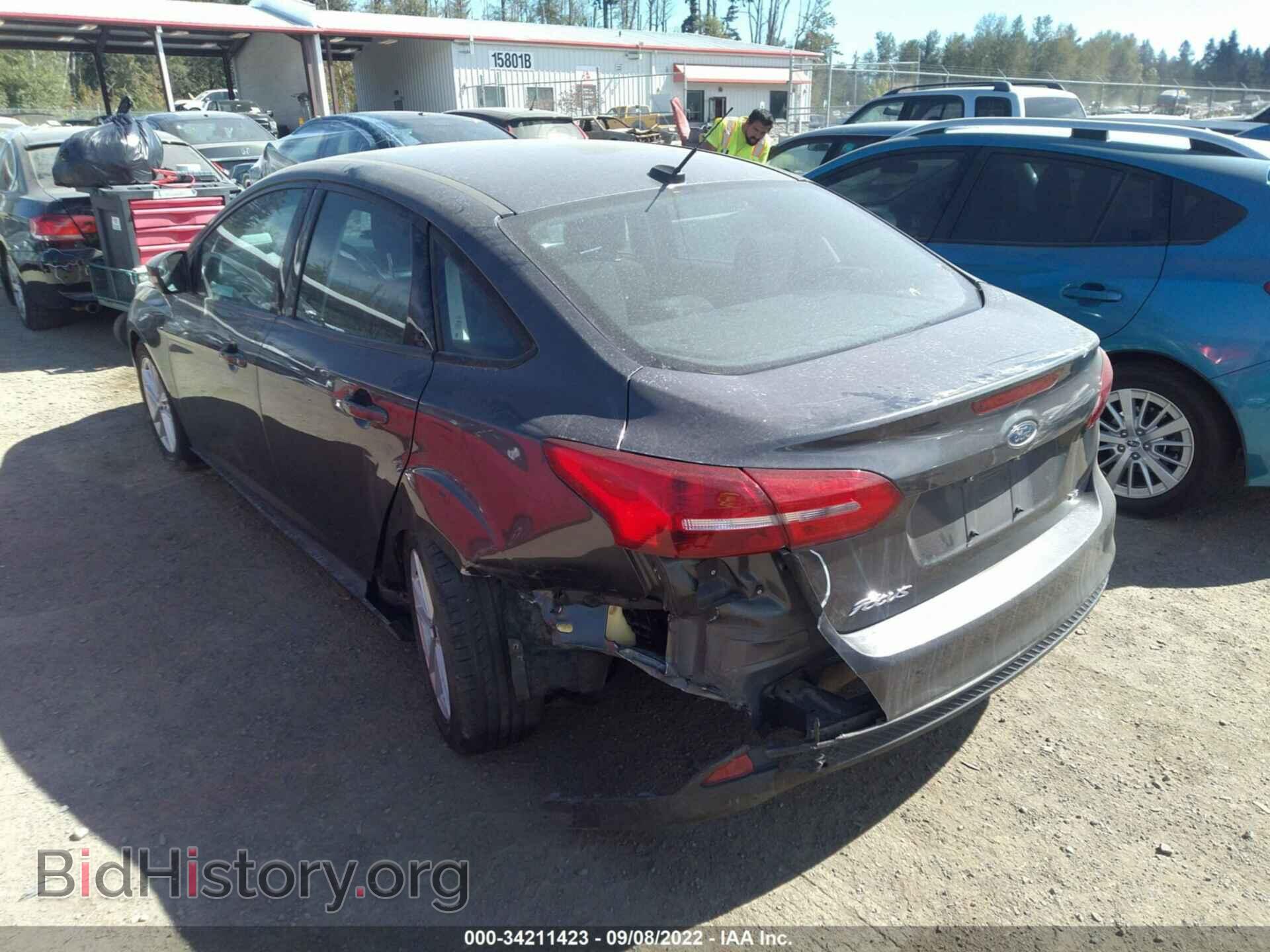 2017 FORD FOCUS - VIN: 1FADP3F21HL304347 - Фото 3