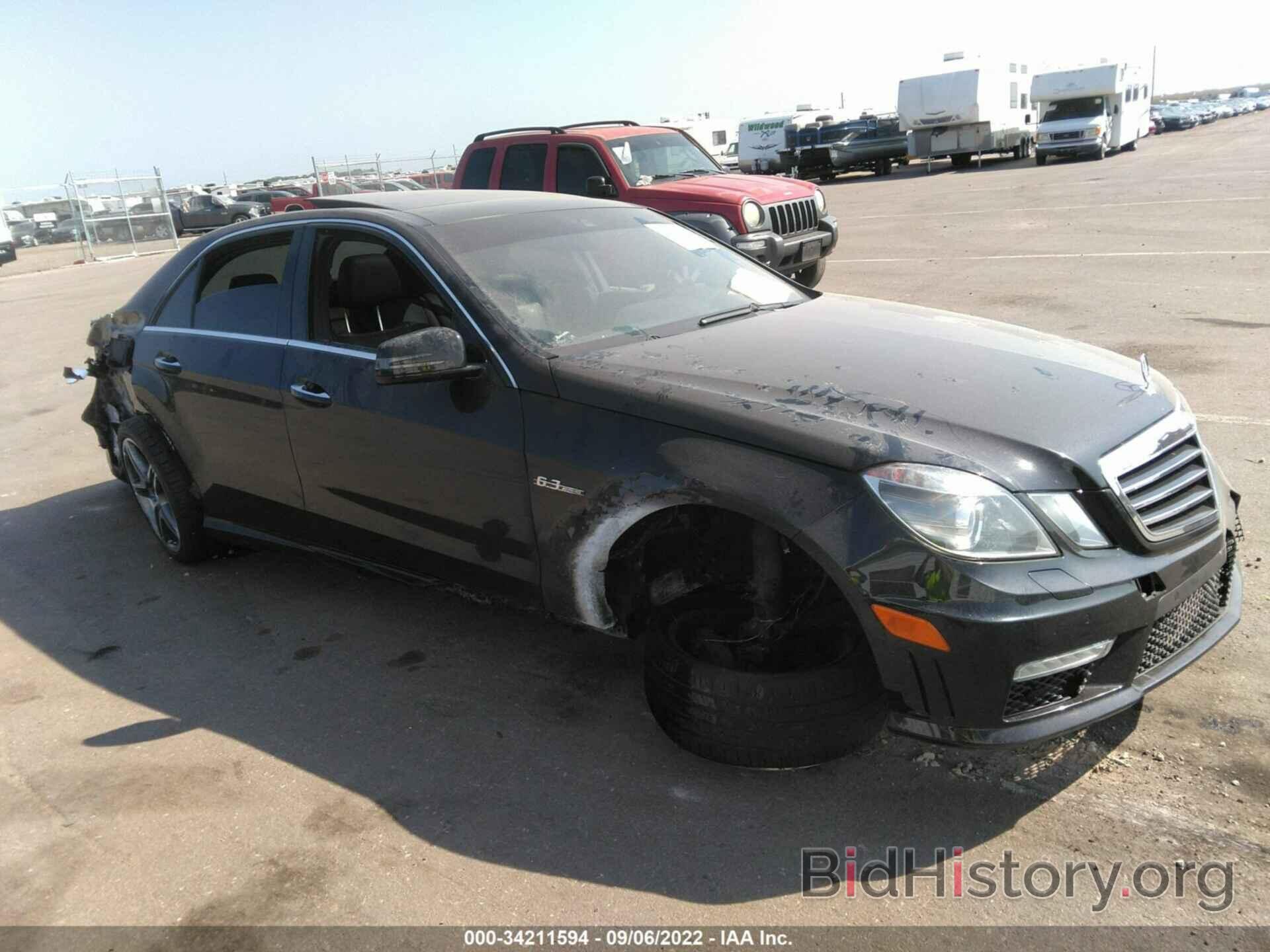 Photo WDDHF7HB6BA362823 - MERCEDES-BENZ E-CLASS 2011