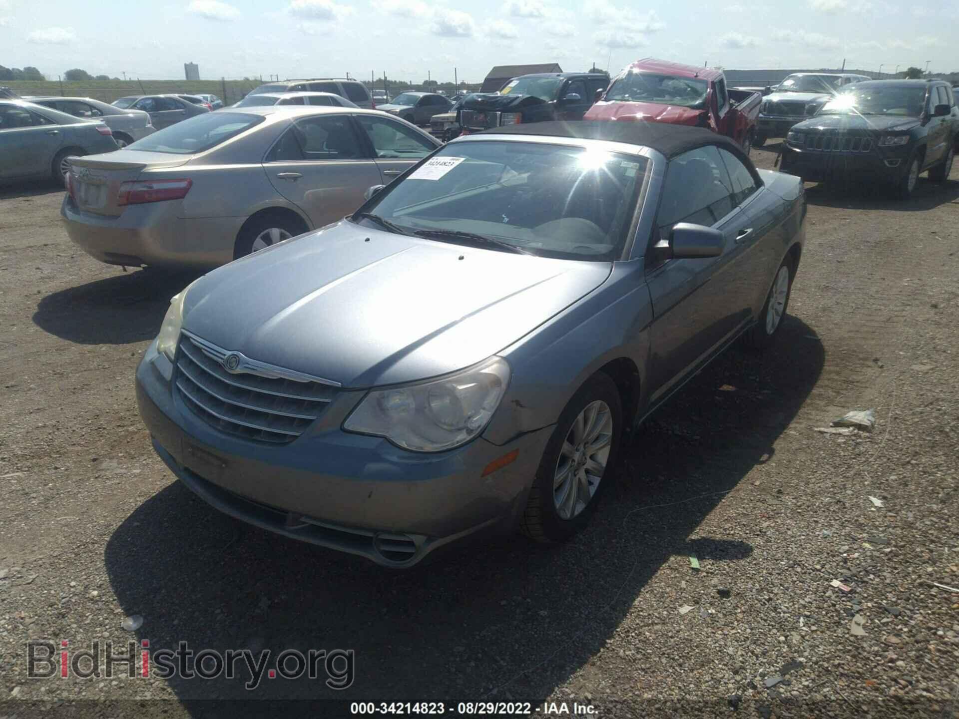 2010 CHRYSLER SEBRING - VIN: 1C3BC5ED6AN142645 - Фото 2