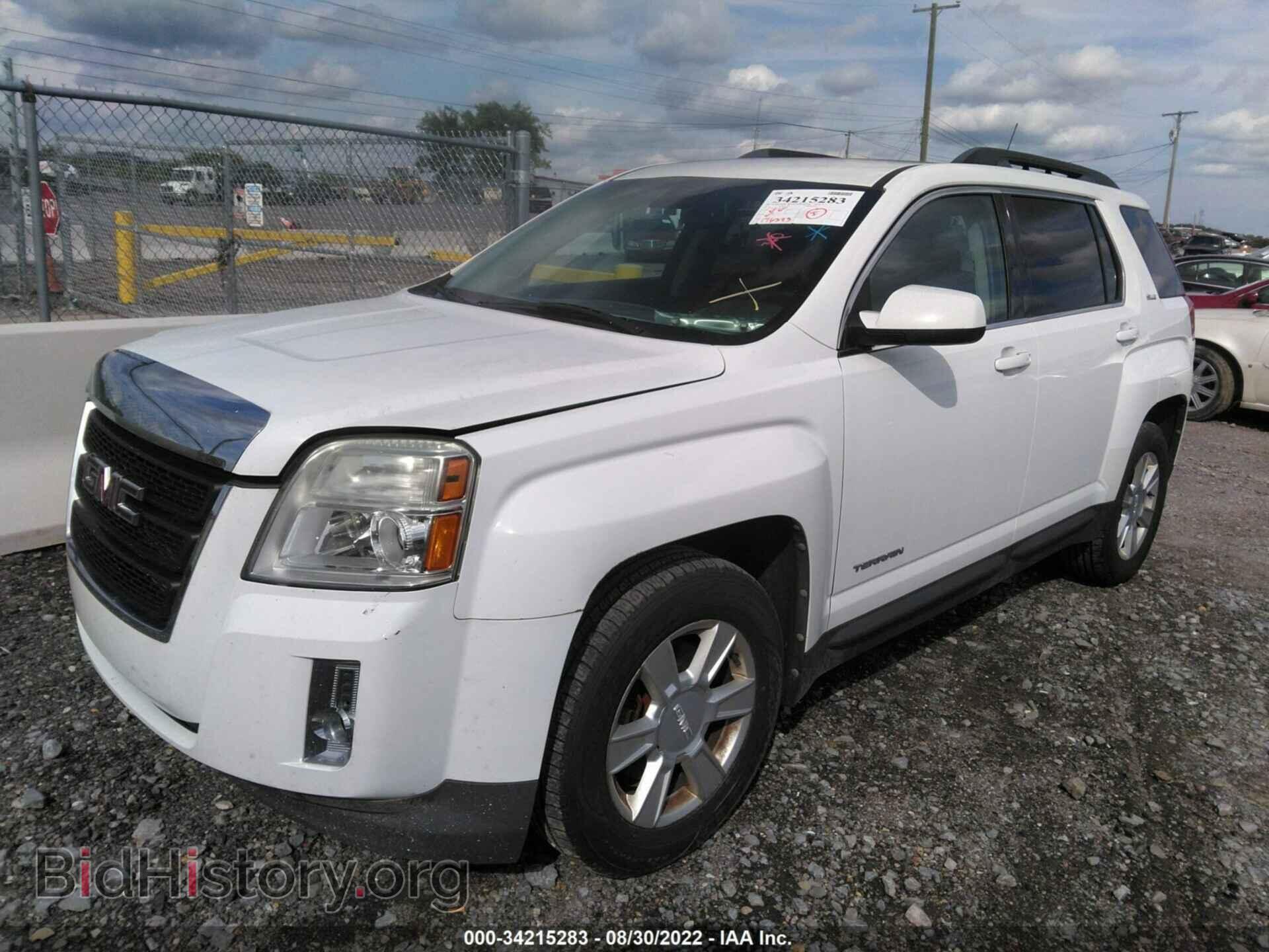 2011 GMC TERRAIN - VIN: 2CTALSEC7B6266575 - Photo 2