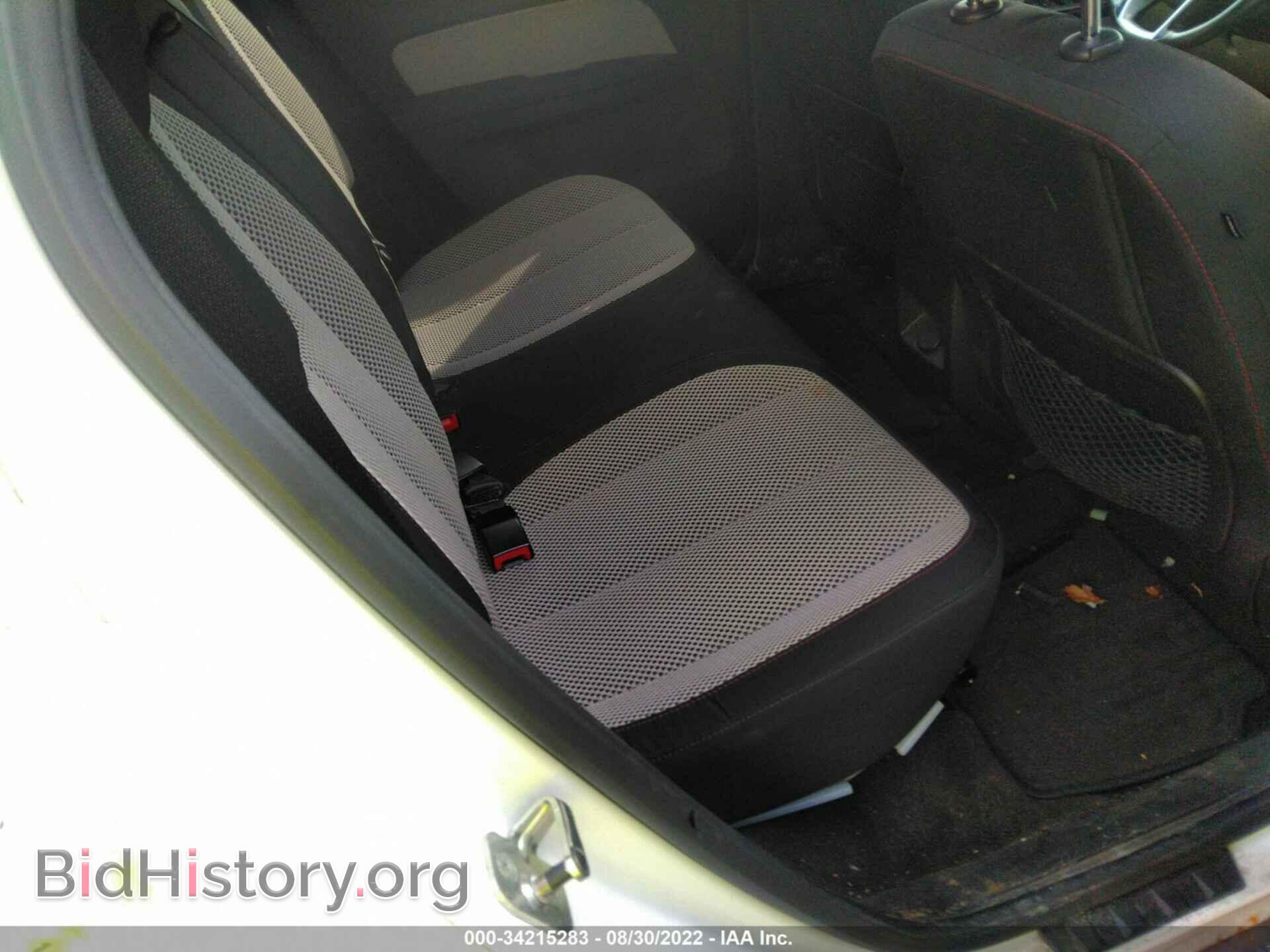 2011 GMC TERRAIN - VIN: 2CTALSEC7B6266575 - Photo 8