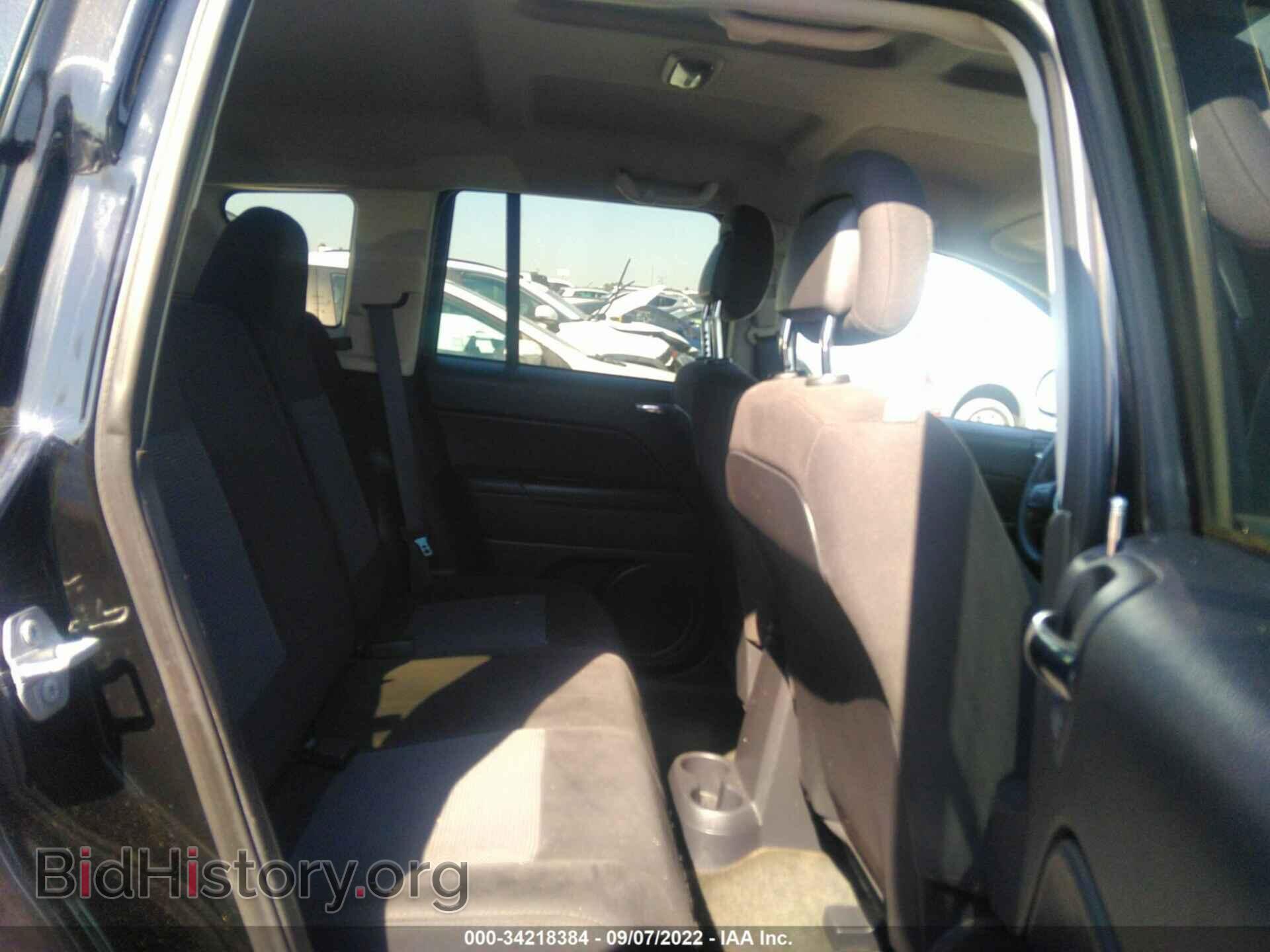 2016 JEEP COMPASS - VIN: 1C4NJCBA2GD812607 - Photo 8