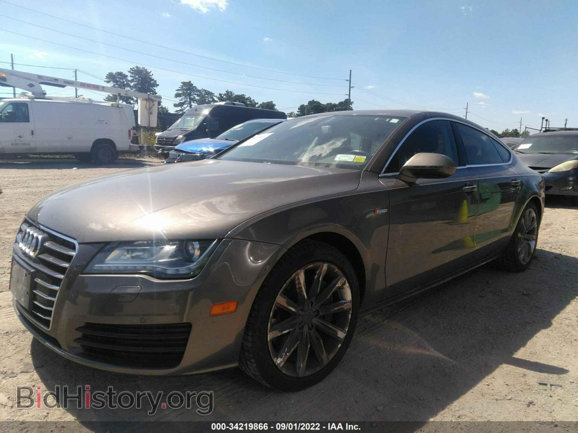 2013 AUDI A7 - VIN: WAUYGAFC2DN136724 - Фото 2
