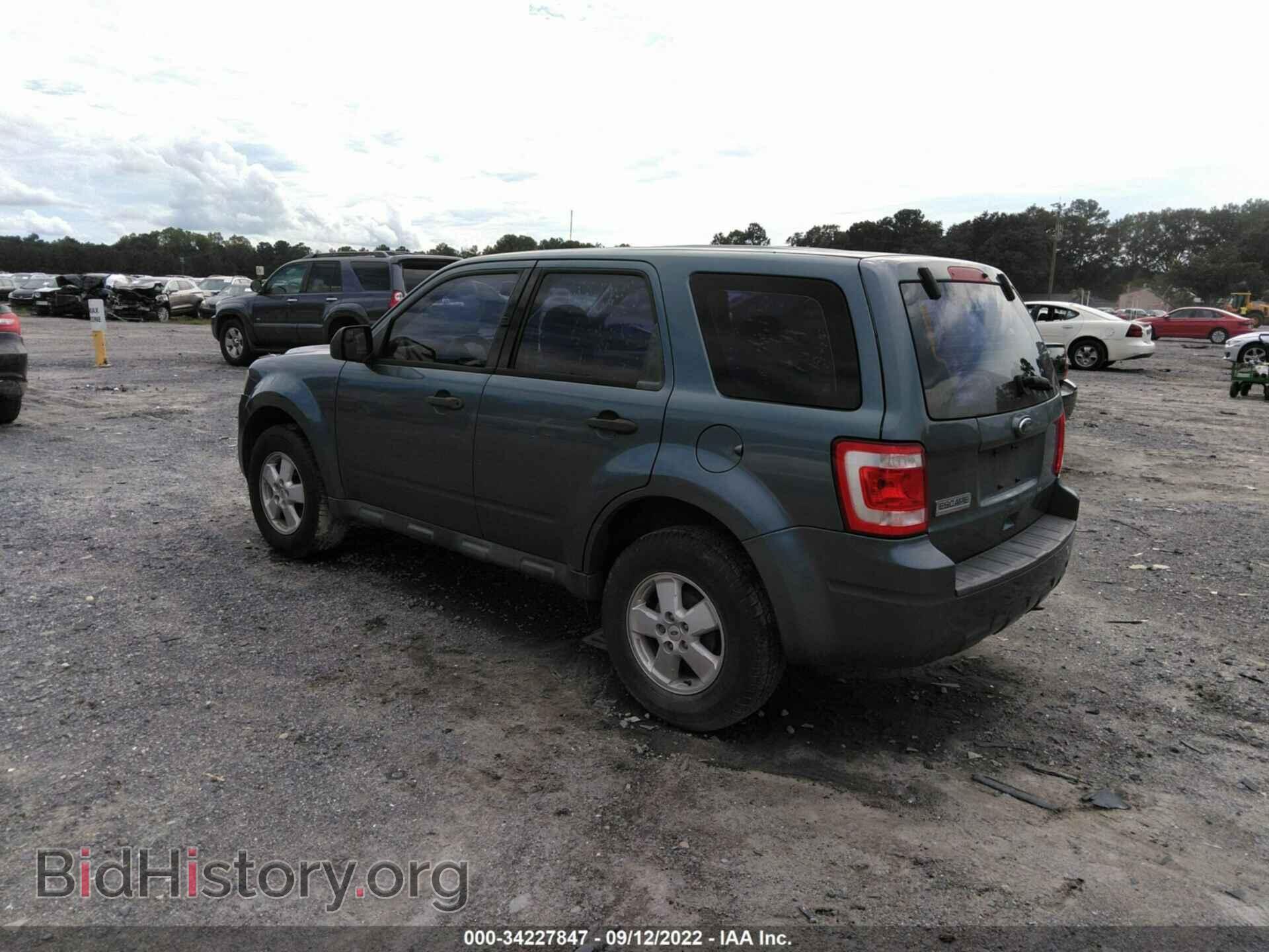 2011 FORD ESCAPE - VIN: 1FMCU0C75BKA74057 - Photo 3