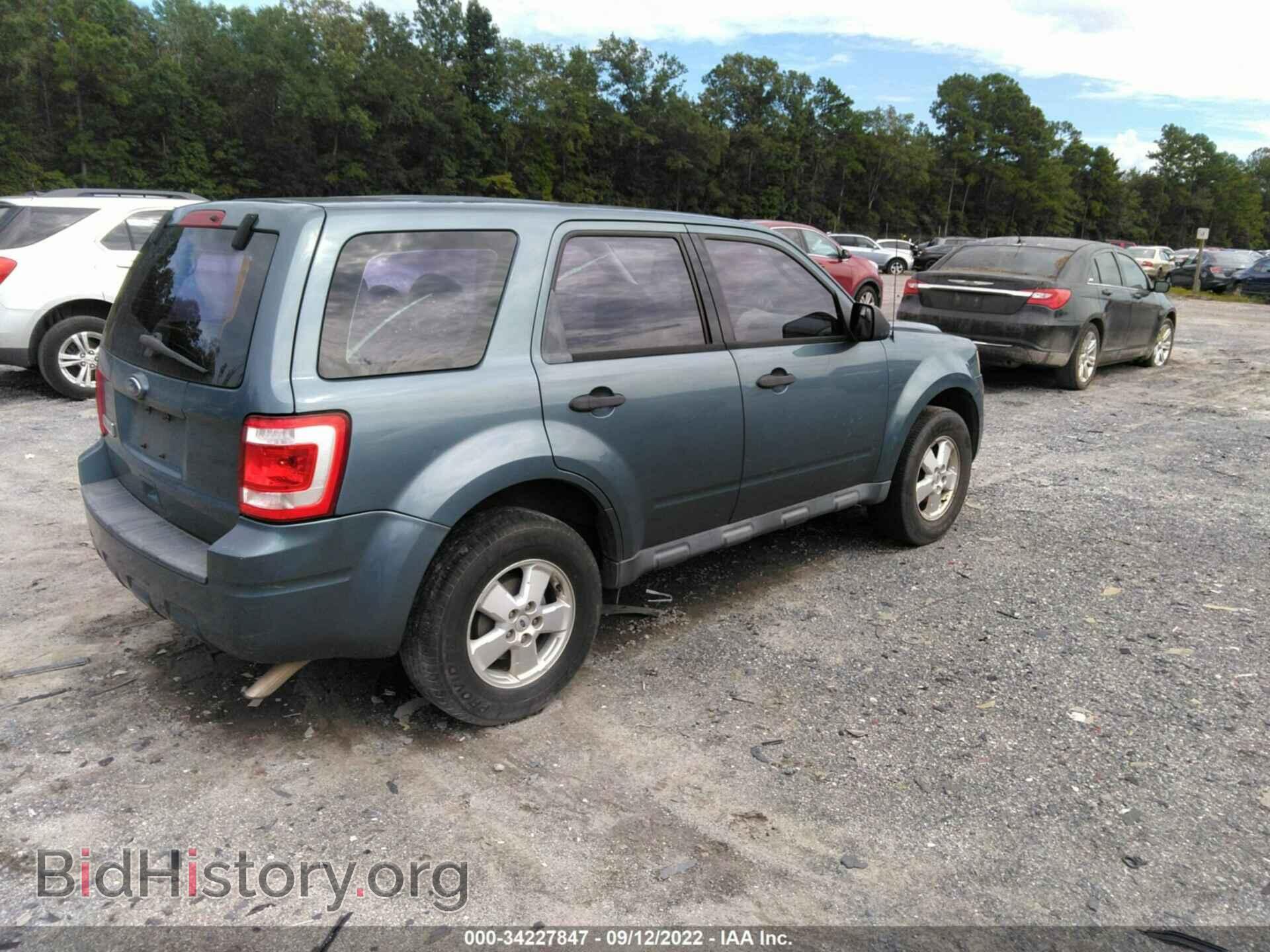 2011 FORD ESCAPE - VIN: 1FMCU0C75BKA74057 - Photo 4