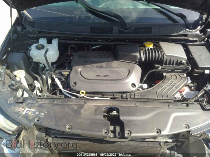 2022 Chrysler PACIFICA (VIN 2C4RC1BG2NR128929) — photo 10 of 11