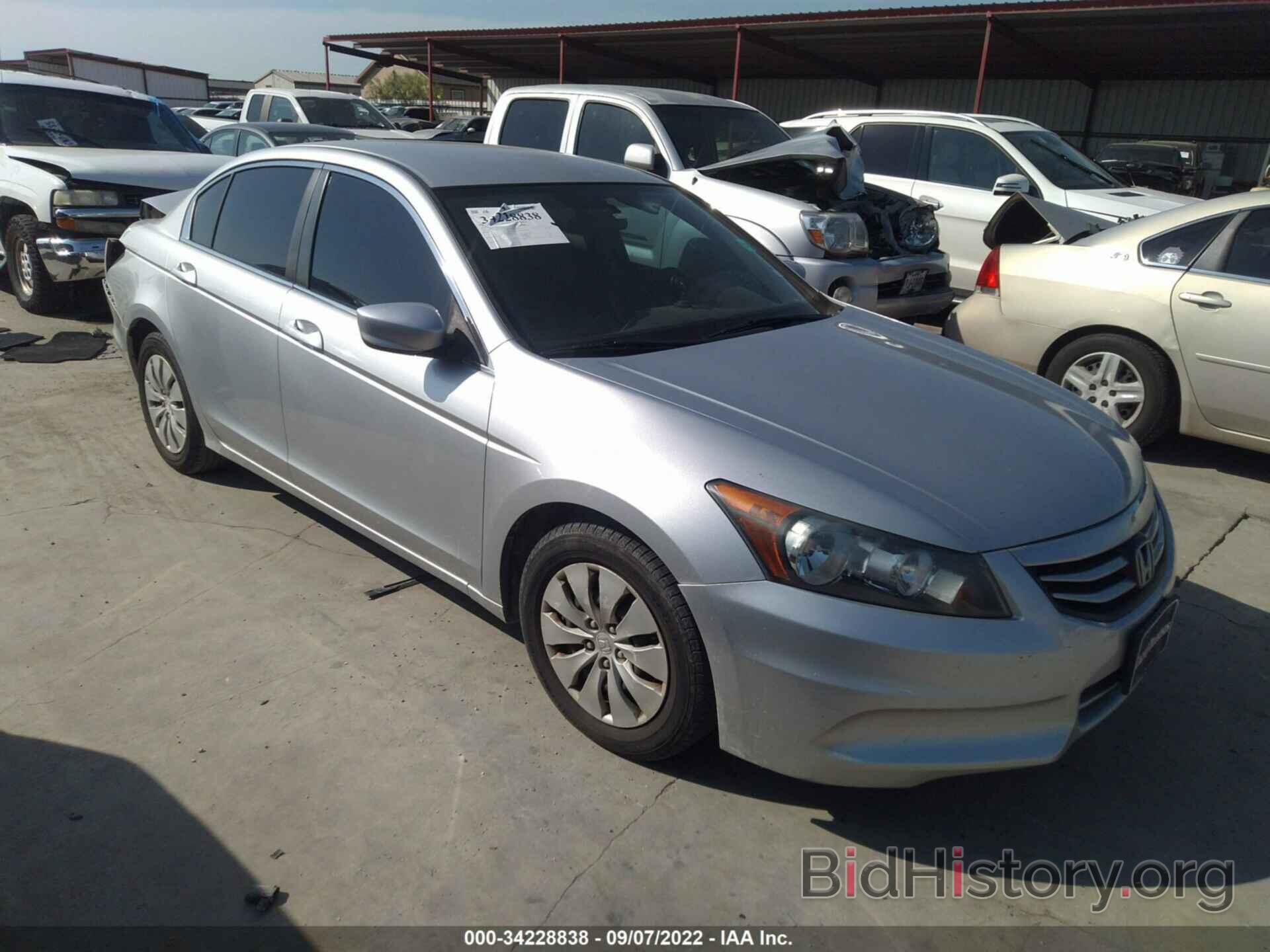 Photo 1HGCP2F38CA055656 - HONDA ACCORD SDN 2012