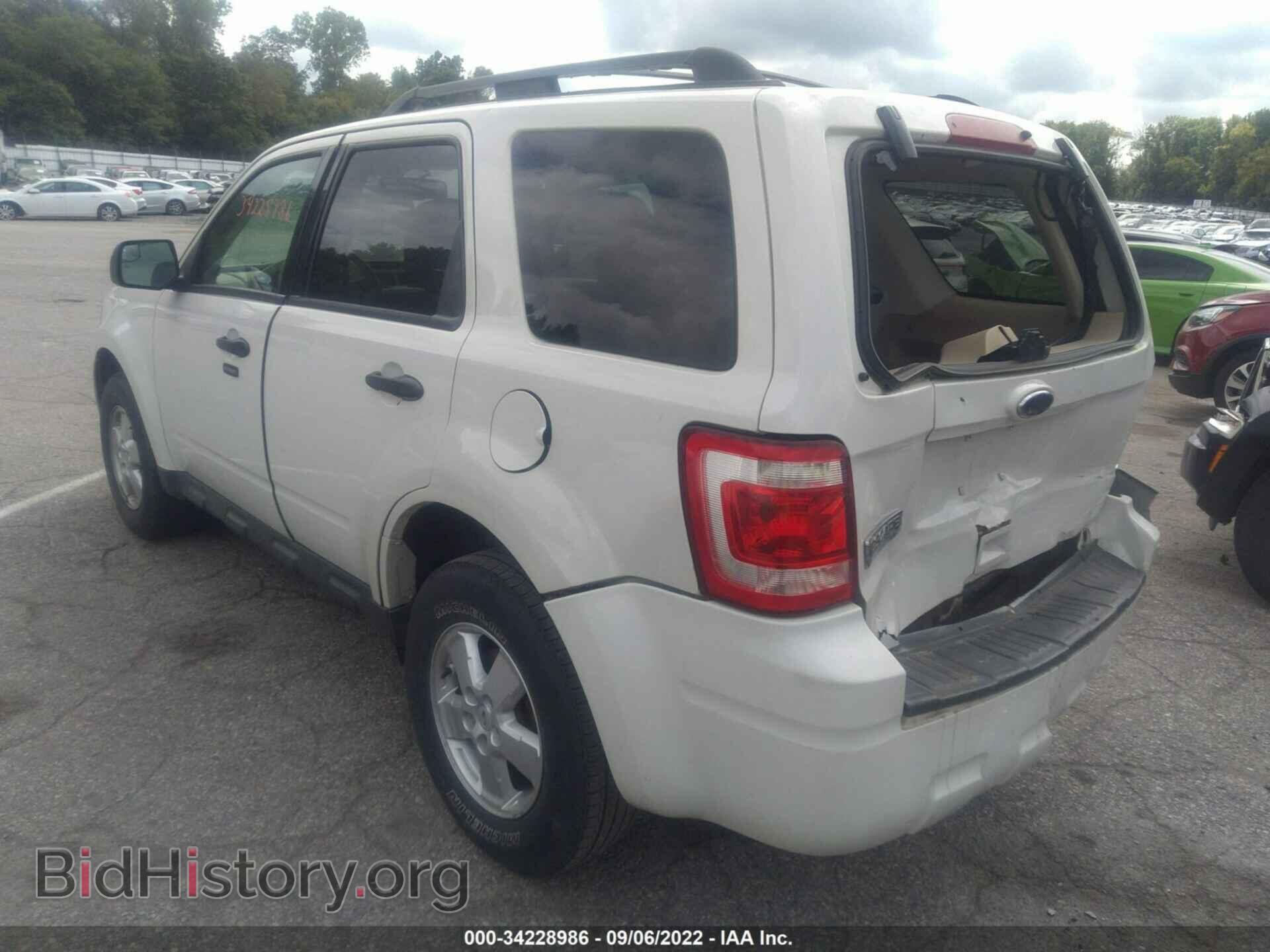 2010 FORD ESCAPE - VIN: 1FMCU0D73AKA51406 - Photo 3