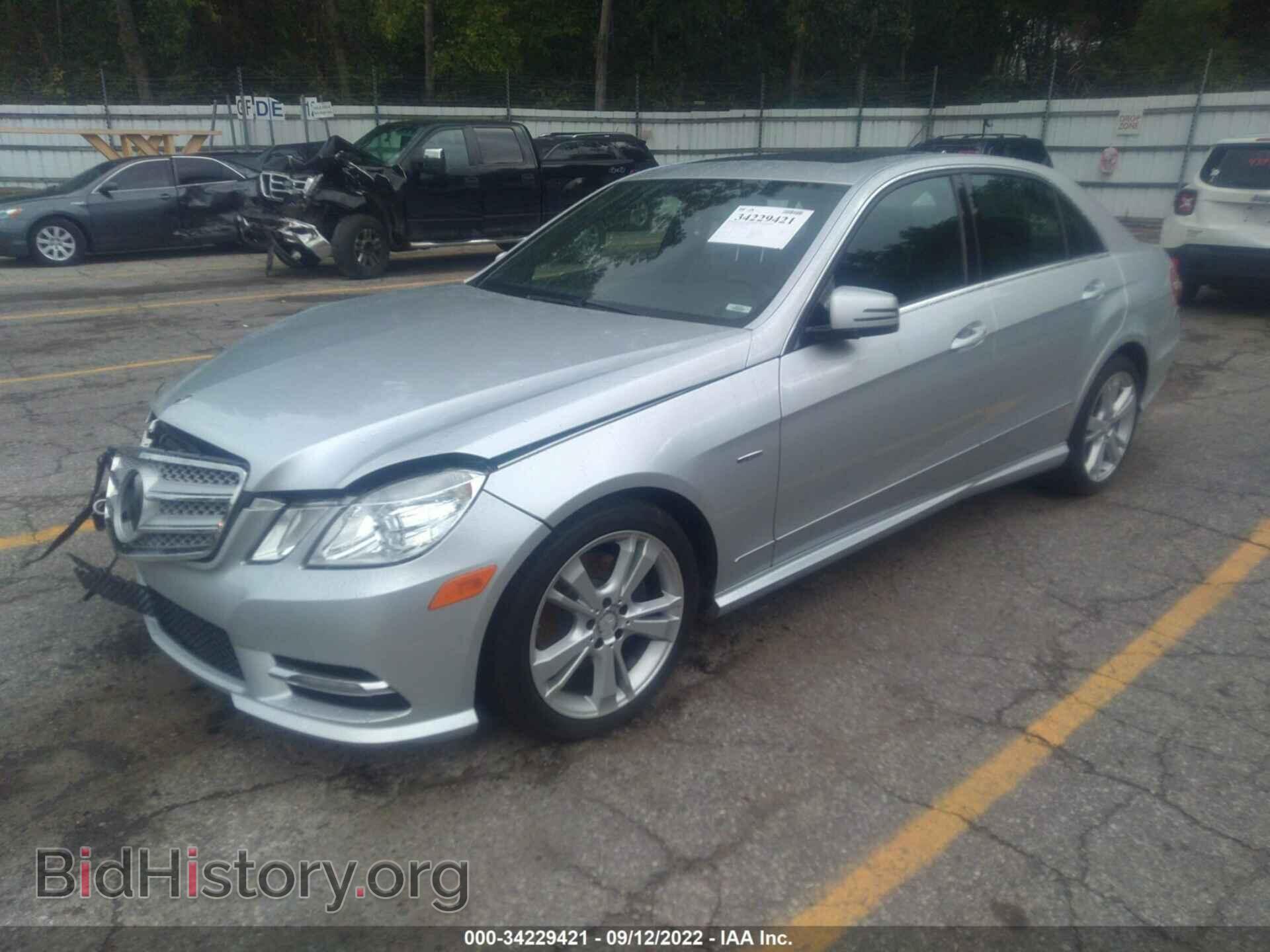 2012 MERCEDES-BENZ E-CLASS - VIN: WDDHF8JB5CA599482 - Фото 2