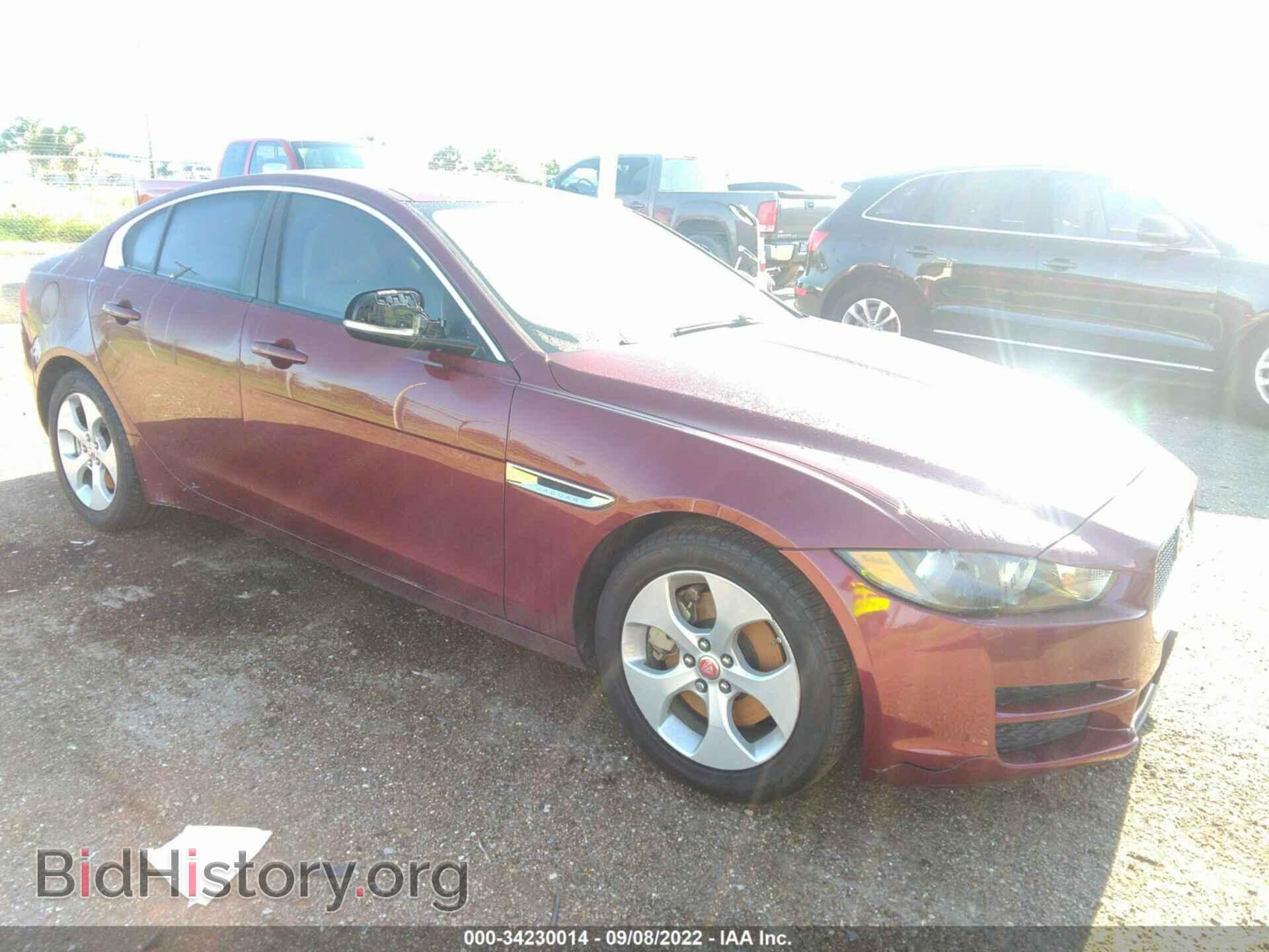 Photo SAJAR4BG1HA975478 - JAGUAR XE 2017