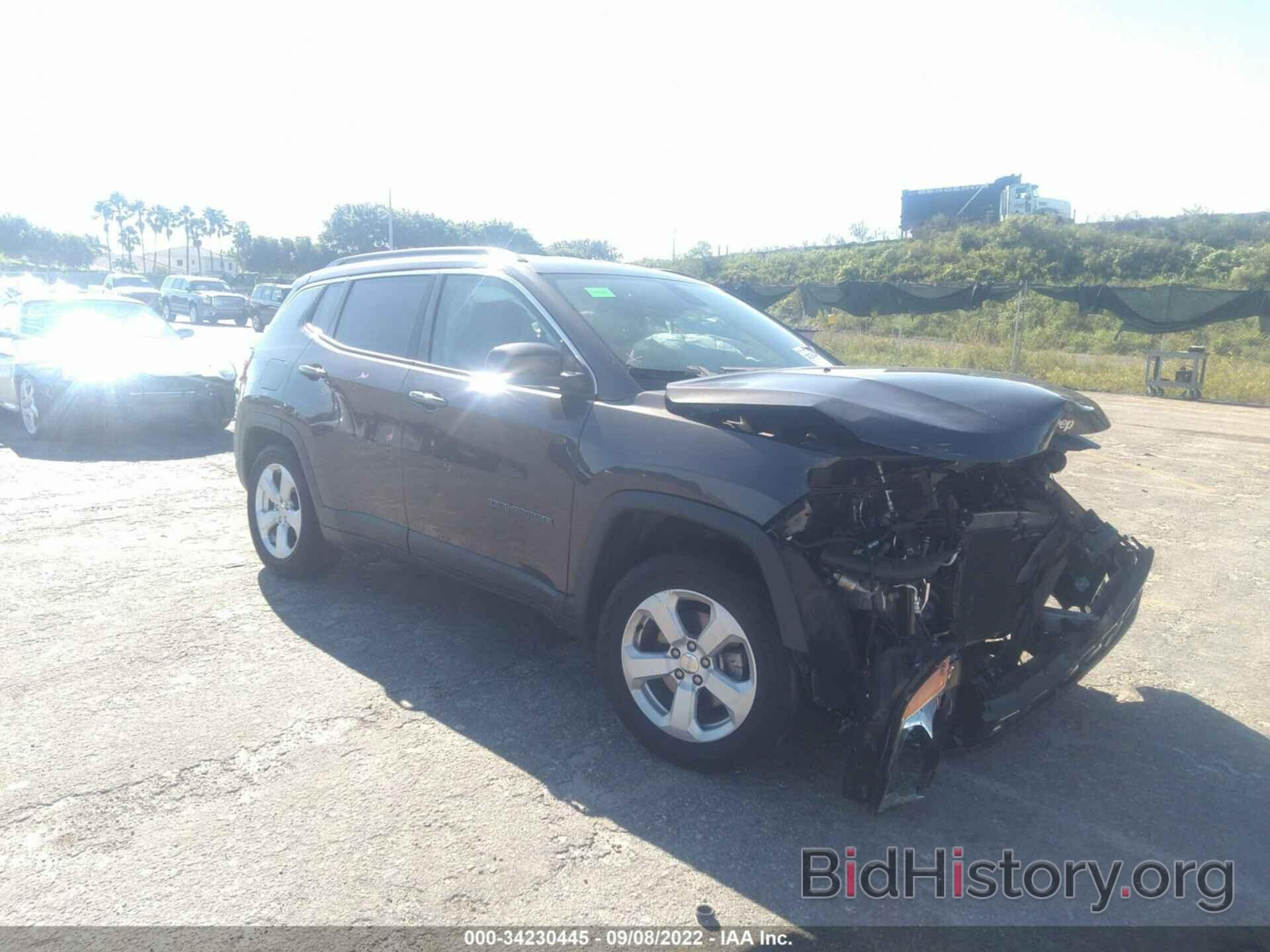 Photo 3C4NJCBB9JT227081 - JEEP COMPASS 2018