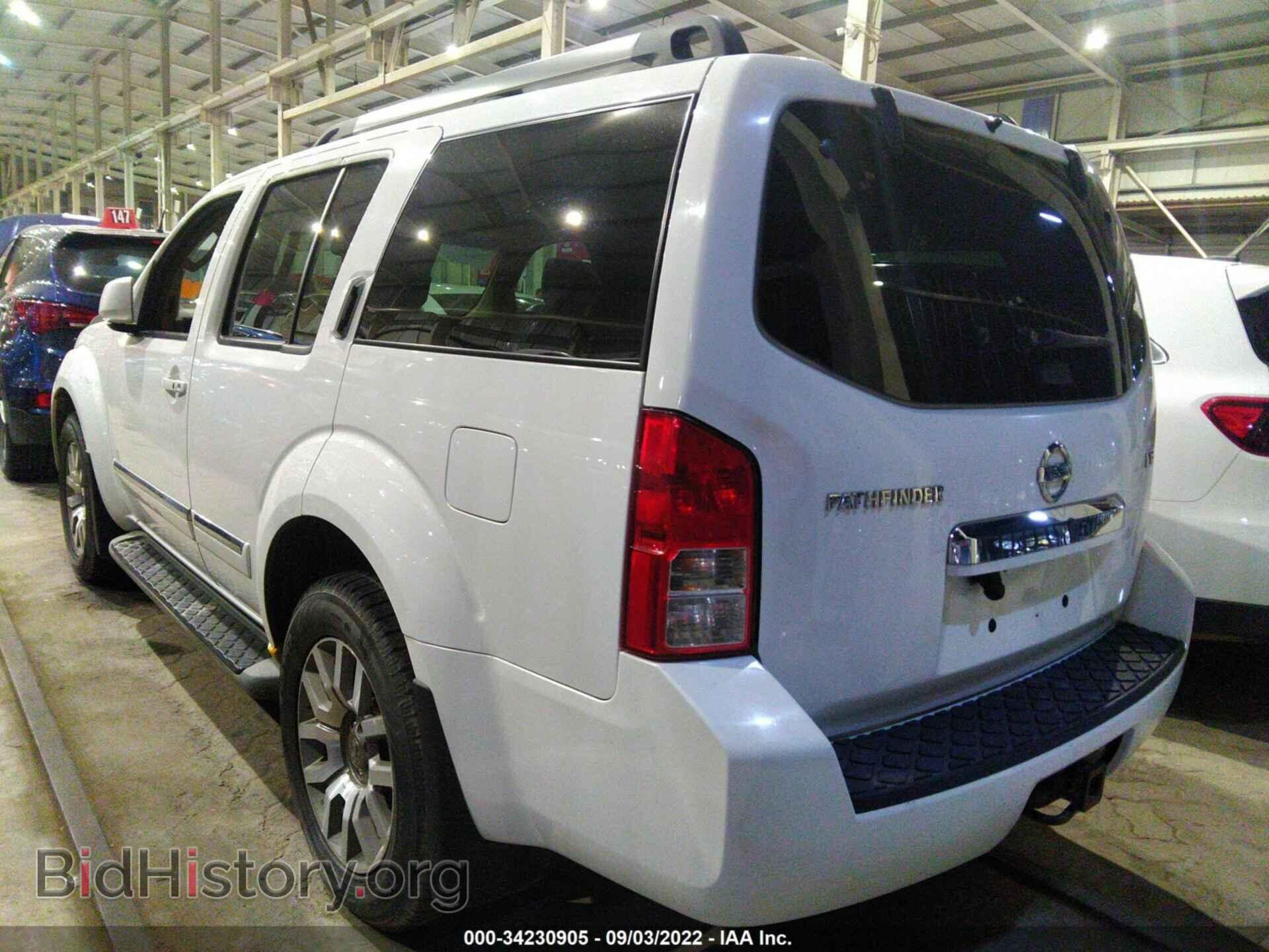 2011 NISSAN PATHFINDER - VIN: 001AR1NB8BC620702 - Фото 3