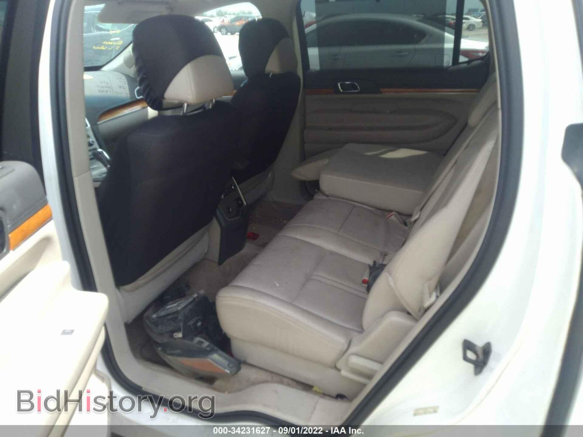 2010 LINCOLN MKT - VIN: 2LMHJ5AR7ABJ11574 - Photo 8