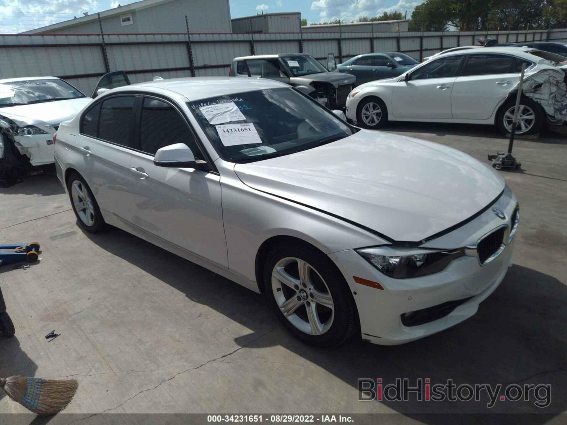 Photo WBA3A5C51DF604199 - BMW 3 SERIES 2013